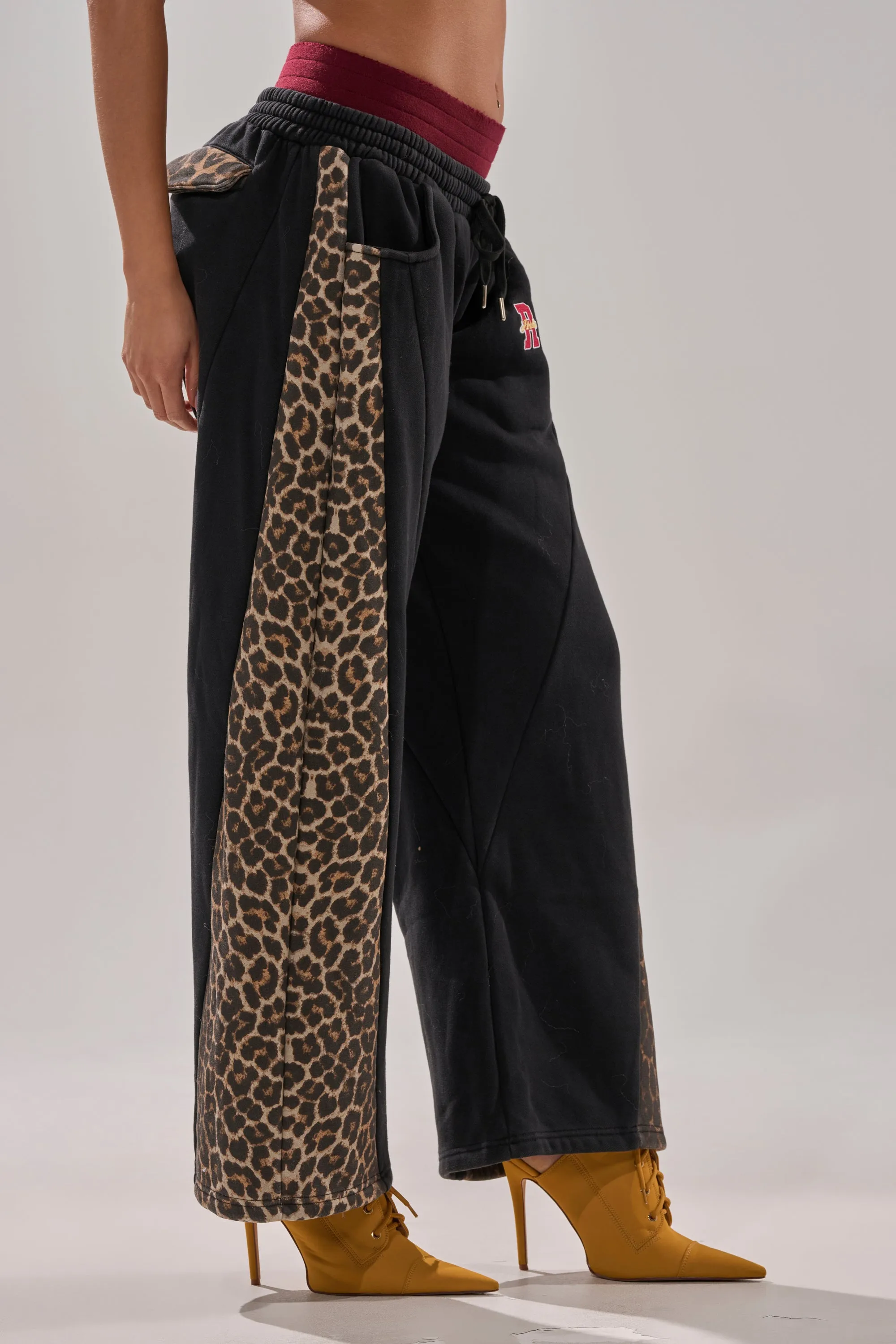 WORLD HOLD ON JOGGER sold by AKIRA product image thumbnail 4