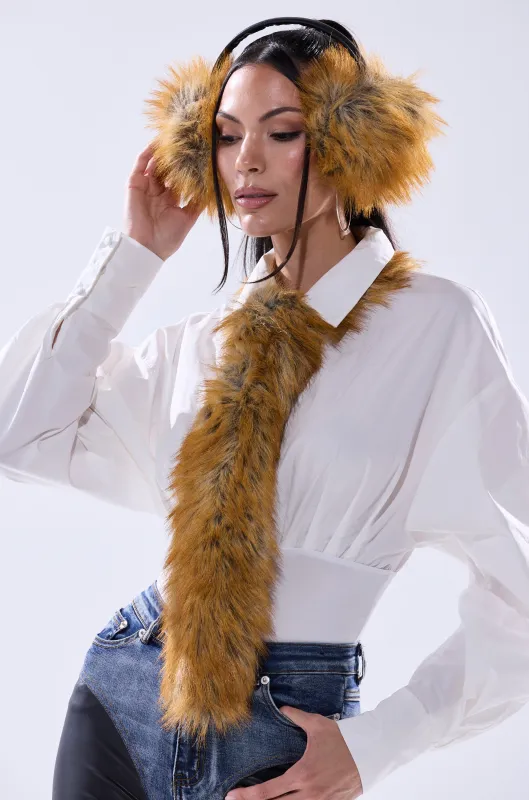 REALLY LIKE THAT FAUX FUR TIE sold by AKIRA