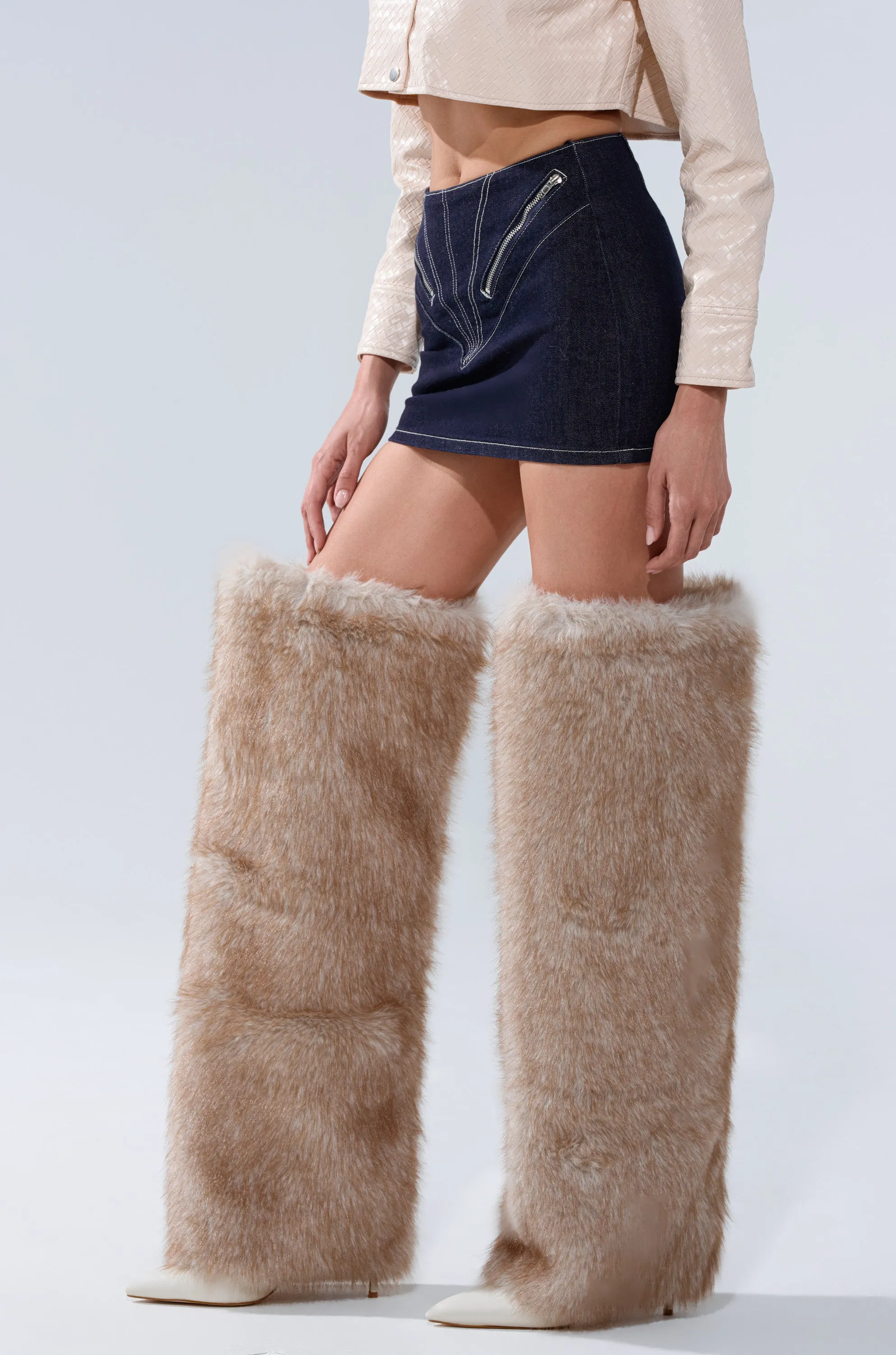 ZIP ME UP DENIM MINI SKIRT sold by AKIRA product image thumbnail 4