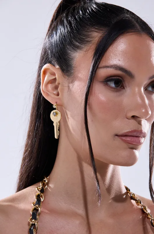 I AM THE KEY EARRING made by AKIRA