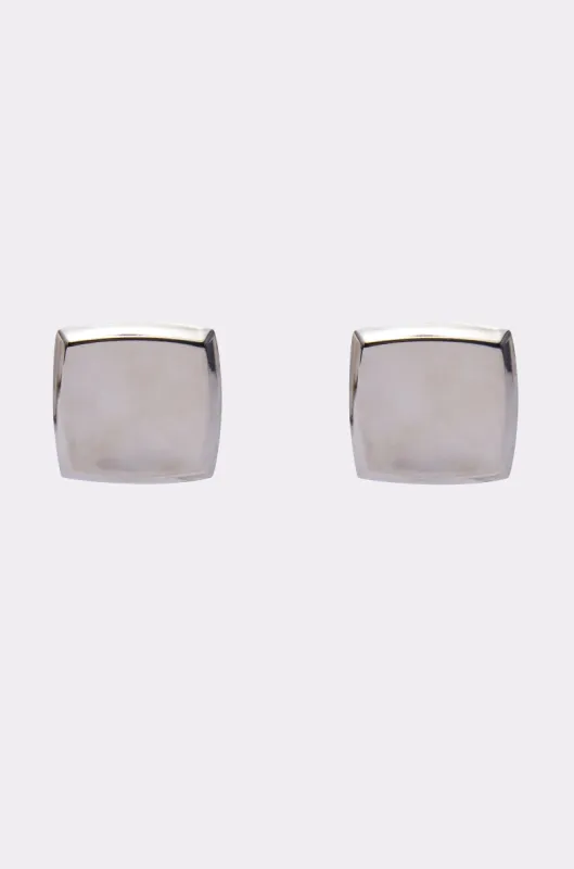 NOT A SQUARE EARRING sold by AKIRA
