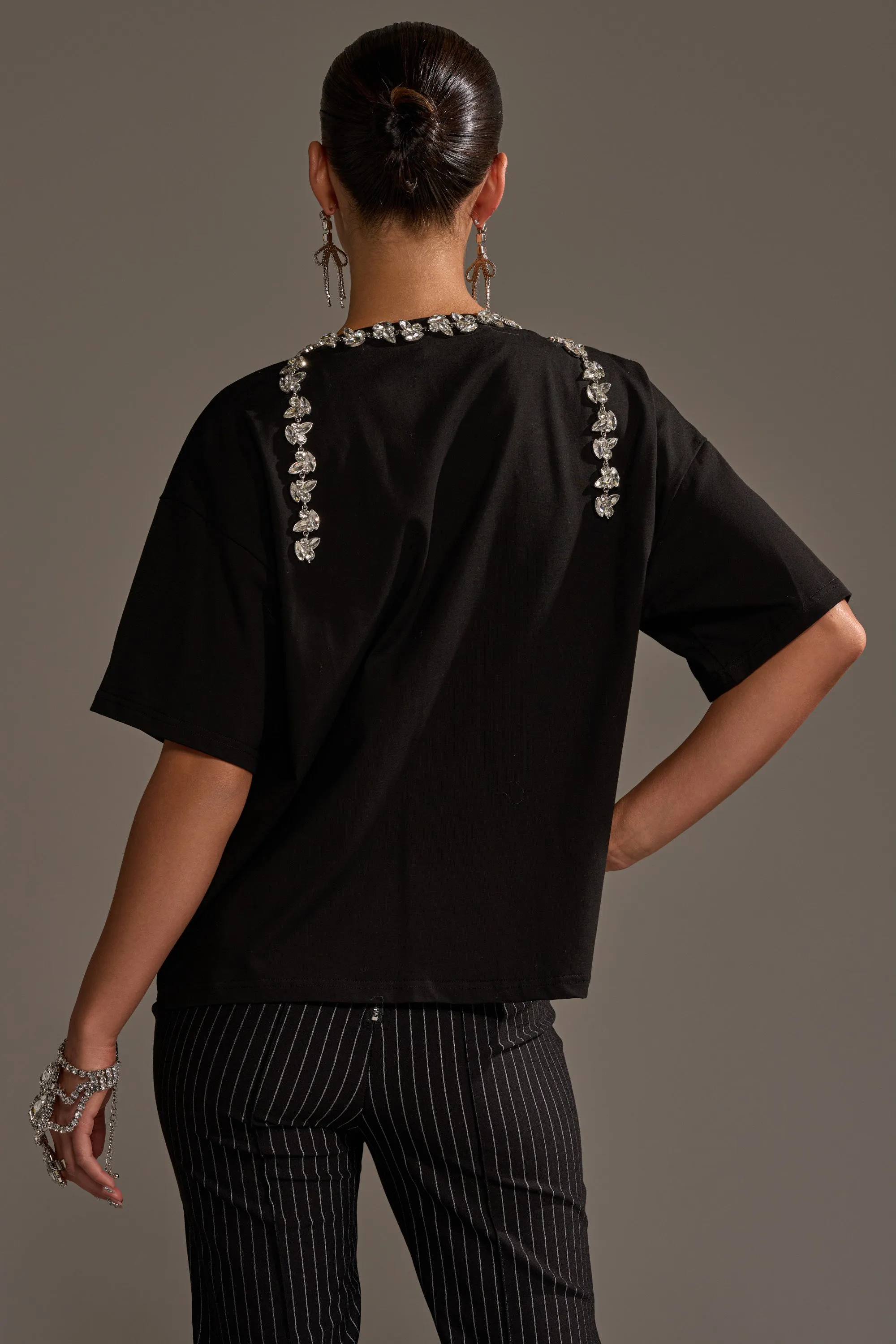 RHINESTONE QUEEN OVERSIZED TEE sold by AKIRA product image thumbnail 5
