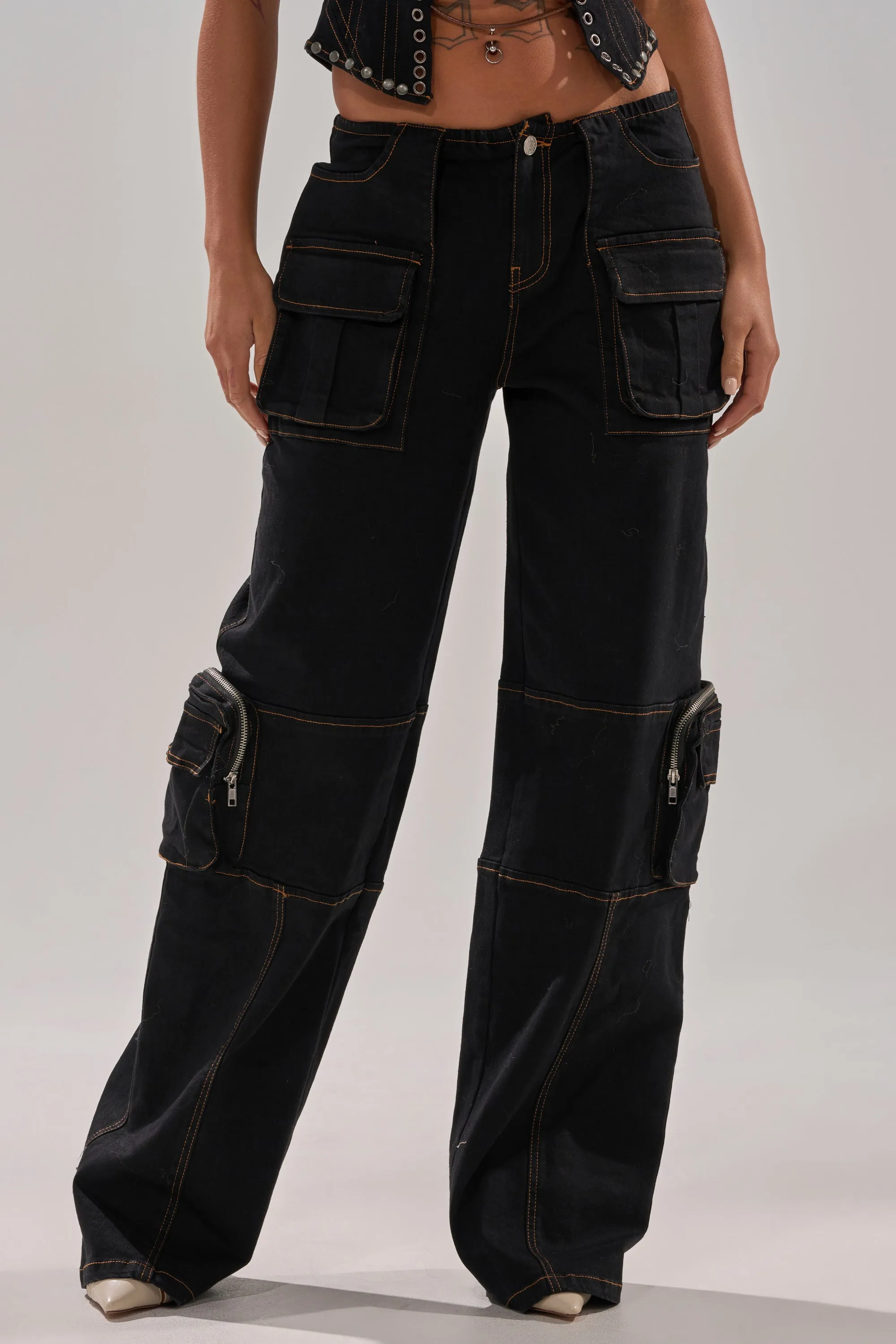 FEELING FRISKY CARGO DENIM PANT sold by AKIRA product image thumbnail 2