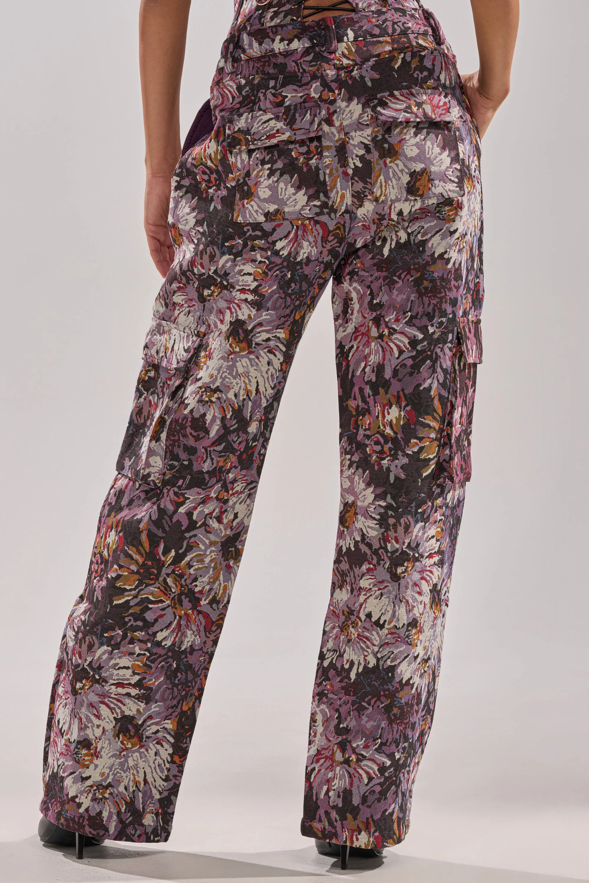 ABOVE THE MIDDLE FLORAL TROUSER sold by AKIRA product image thumbnail 5