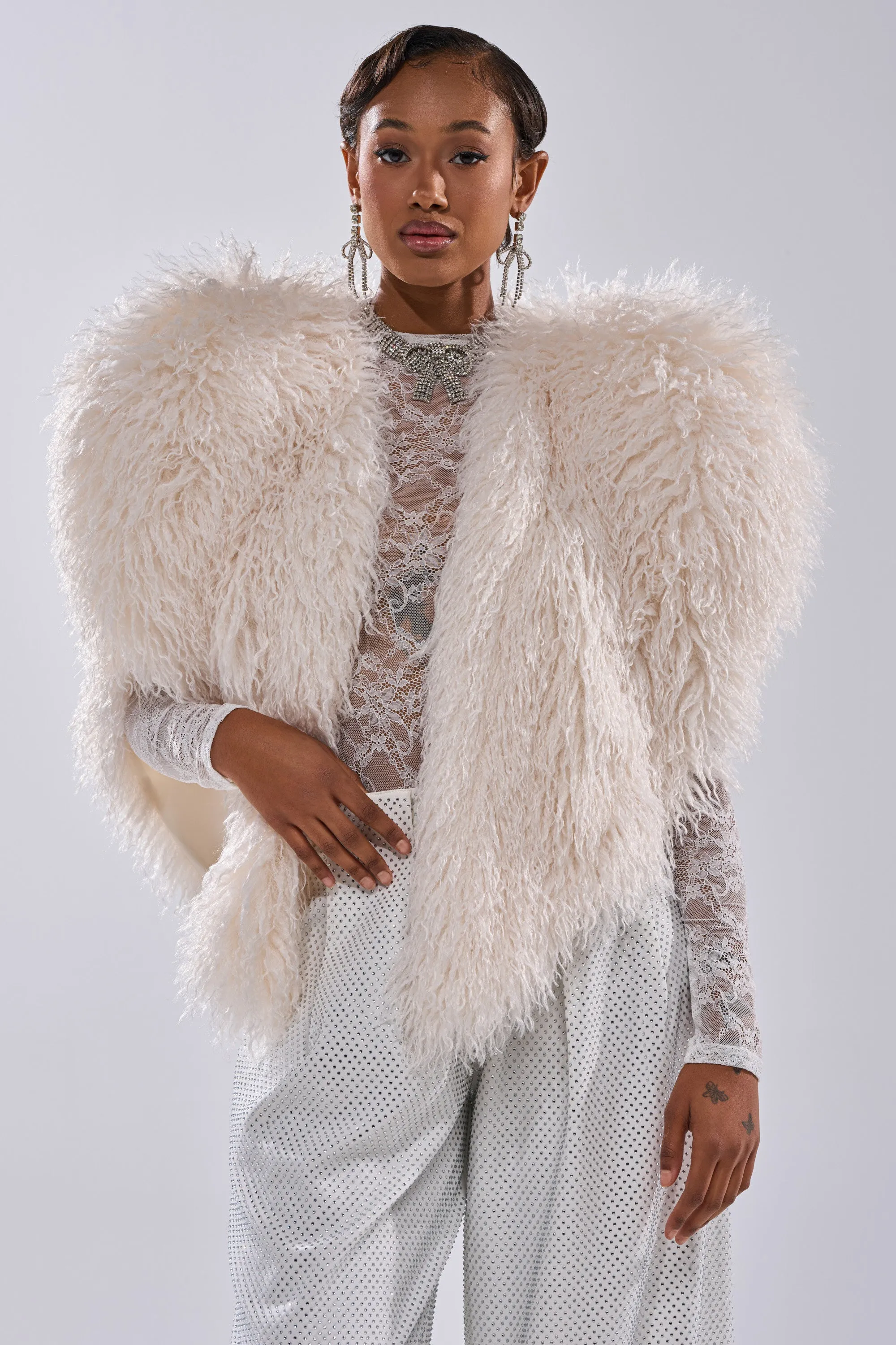 STAR CROSSED LOVER FAUX FUR VEST IN IVORY sold by AKIRA product image thumbnail 5