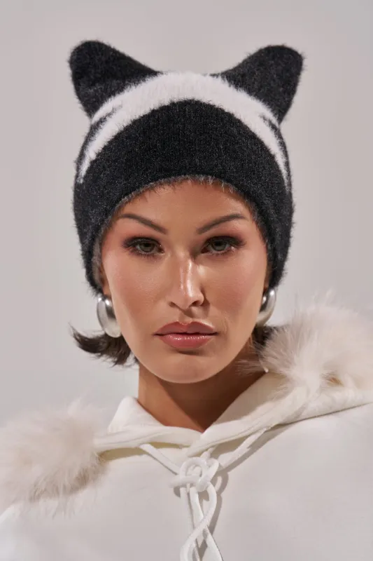 IT GURL BEANIE sold by AKIRA