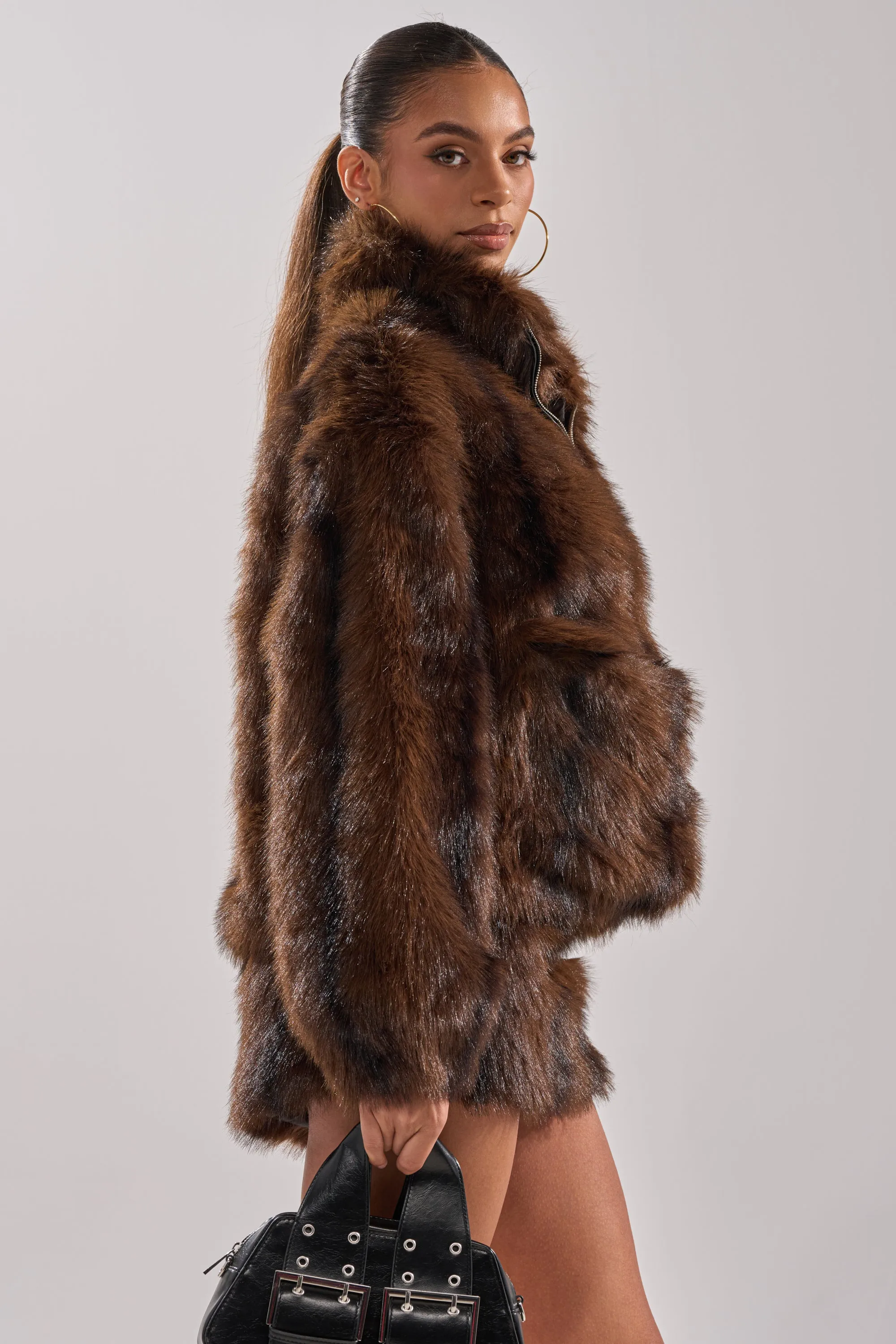 COZY VIBES QUARTER ZIP FUR SWEATSHIRT sold by AKIRA product image thumbnail 3