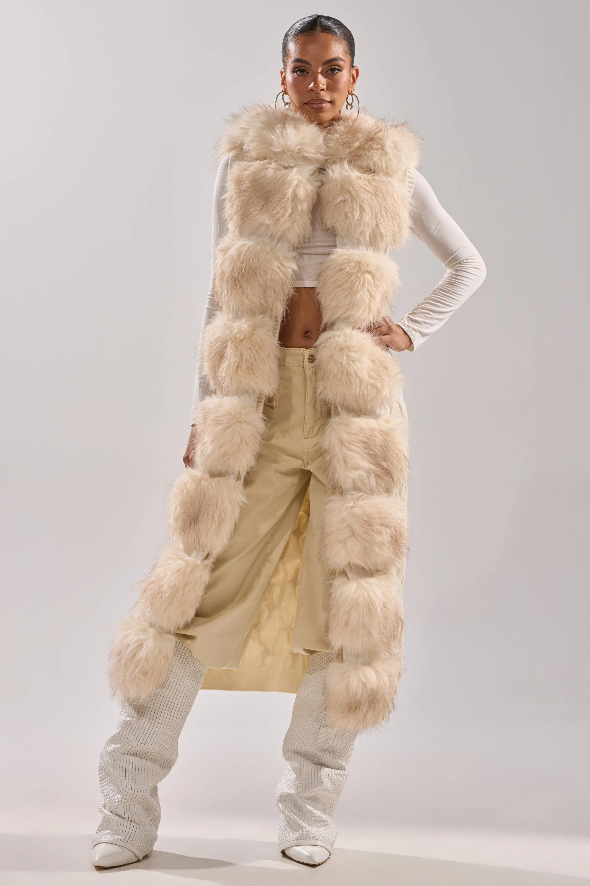 LUXURIOUS FAUX FUR HOODED VEST sold by AKIRA product image thumbnail 3