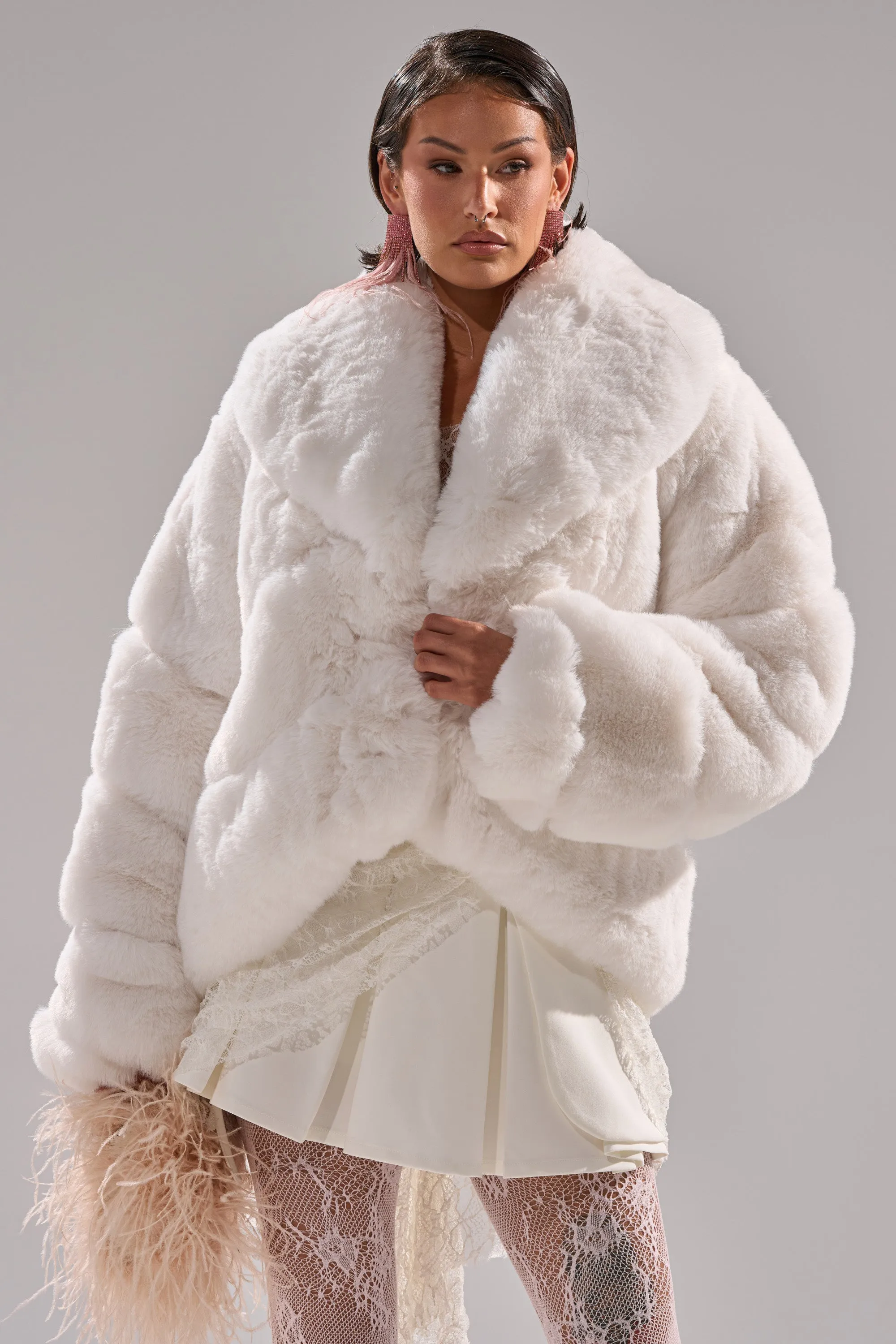 ELIXIR PANELED FAUX FUR IN WHITE sold by AKIRA product image thumbnail 5