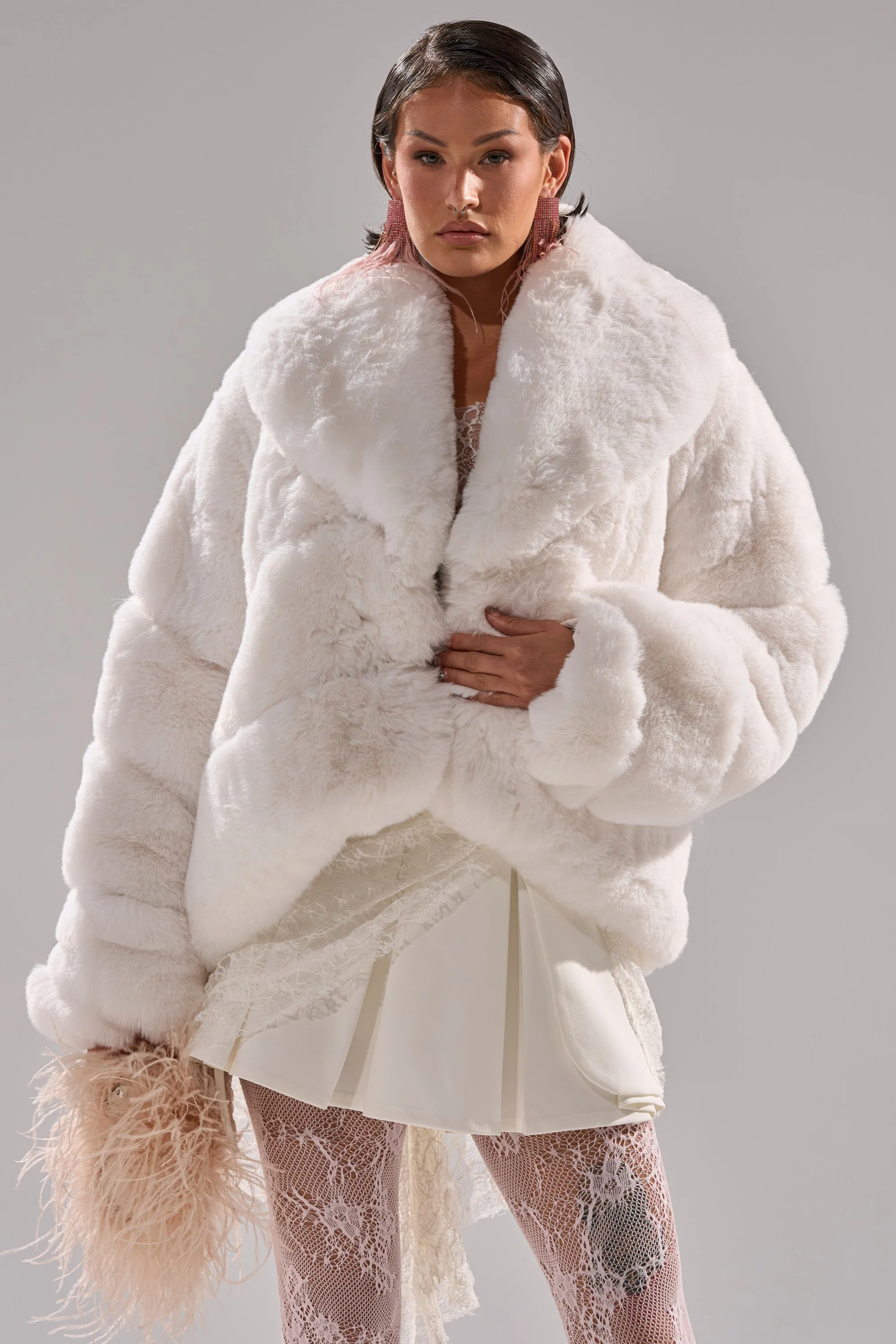 ELIXIR PANELED FAUX FUR IN WHITE sold by AKIRA product image thumbnail 4