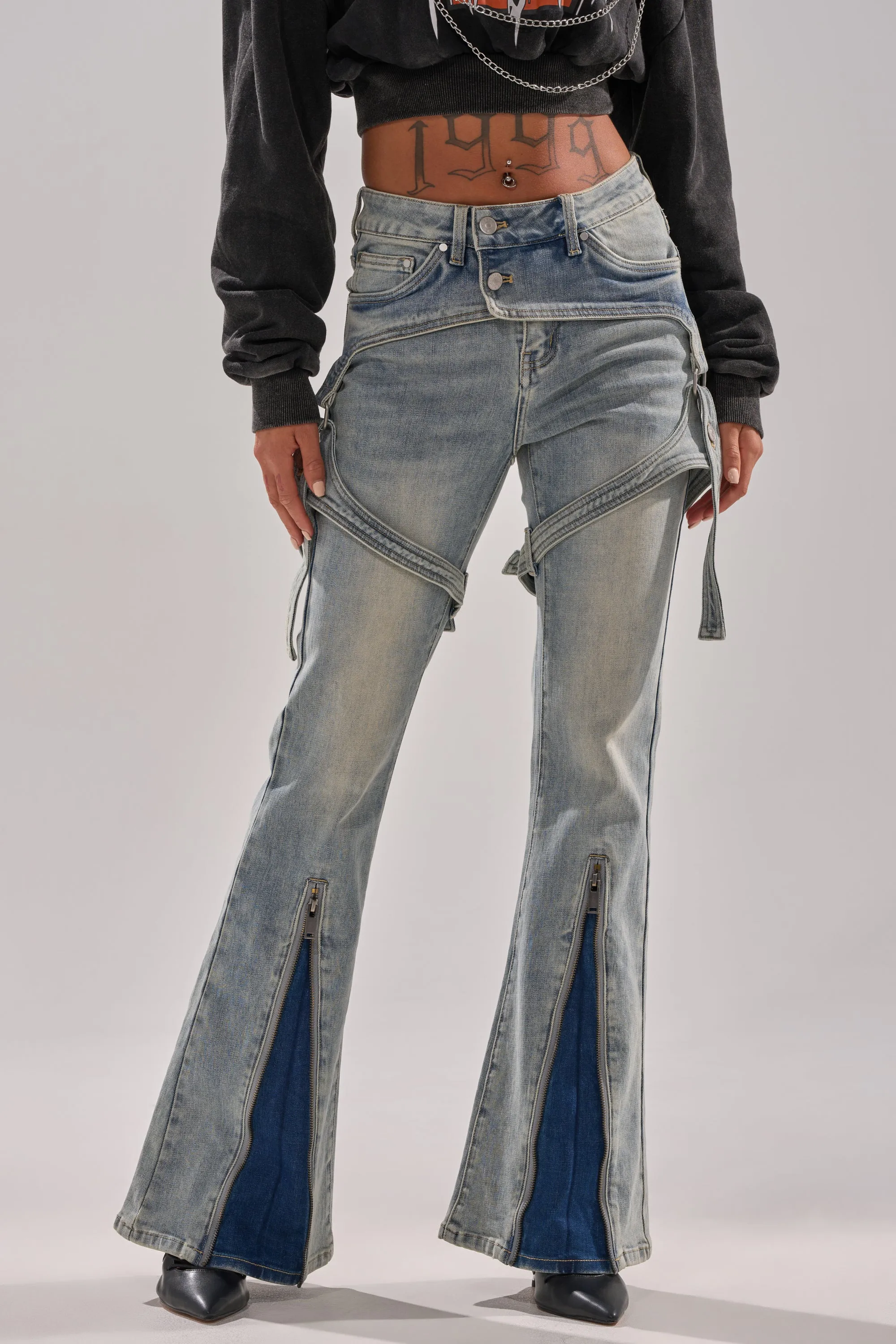 MOOD FOR THE NIGHT FLARE DENIM sold by AKIRA product image thumbnail 2