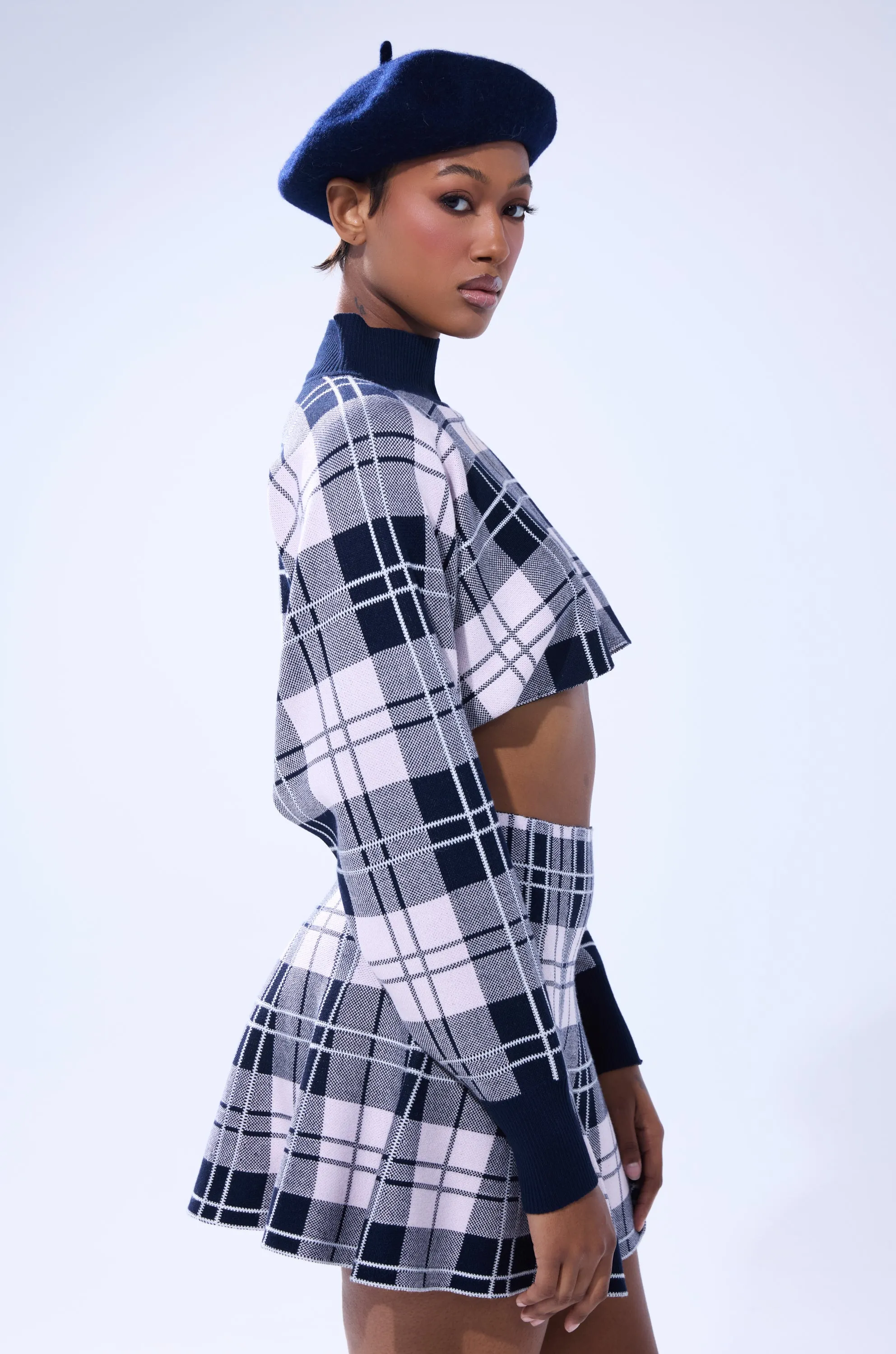 HOME FOR THE HOLIDAYS CROPPED SWEATER sold by AKIRA product image thumbnail 4