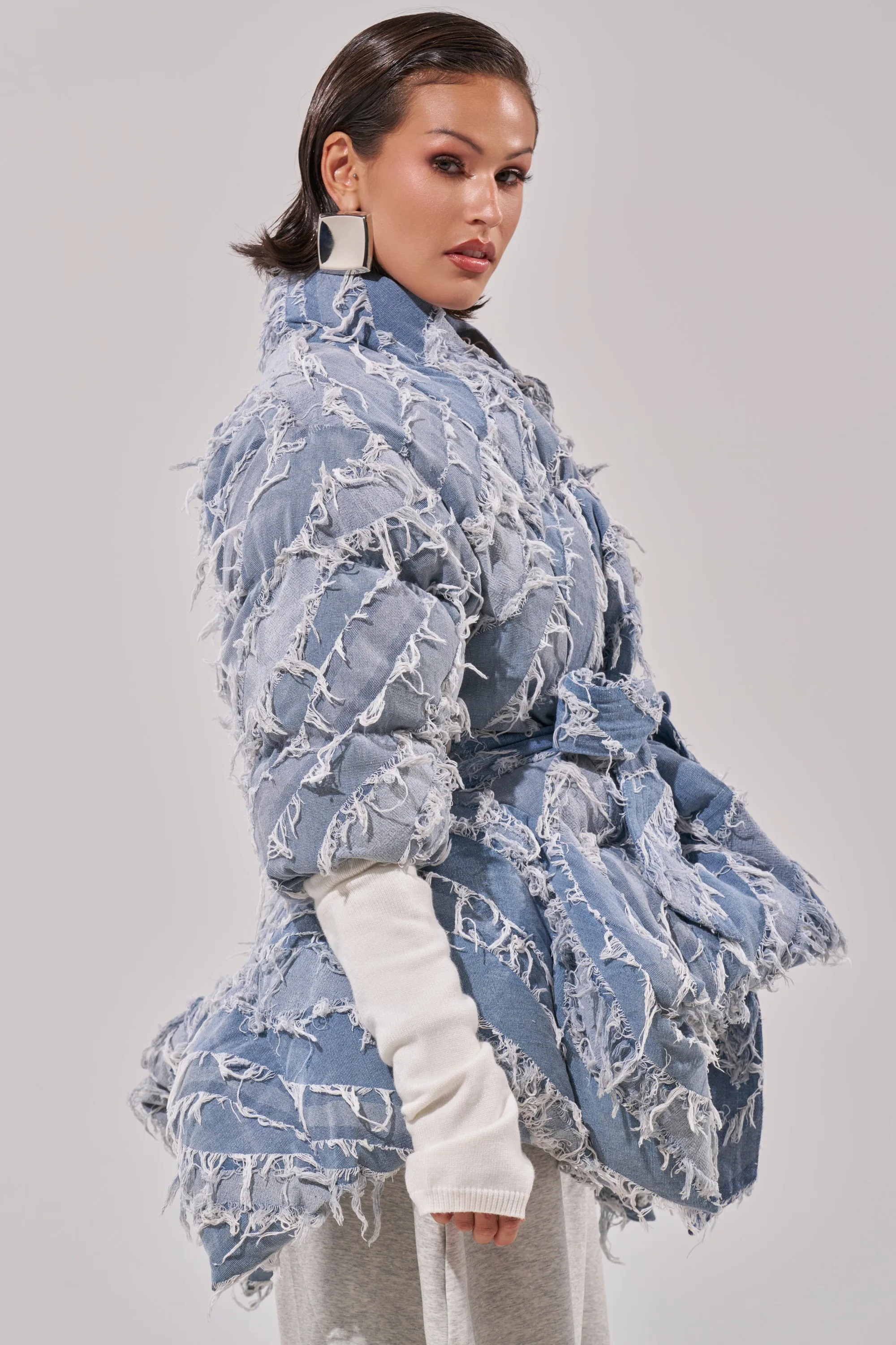 RIB SLEEVE PEPLUM PUFFER IN DENIM sold by AKIRA product image thumbnail 3