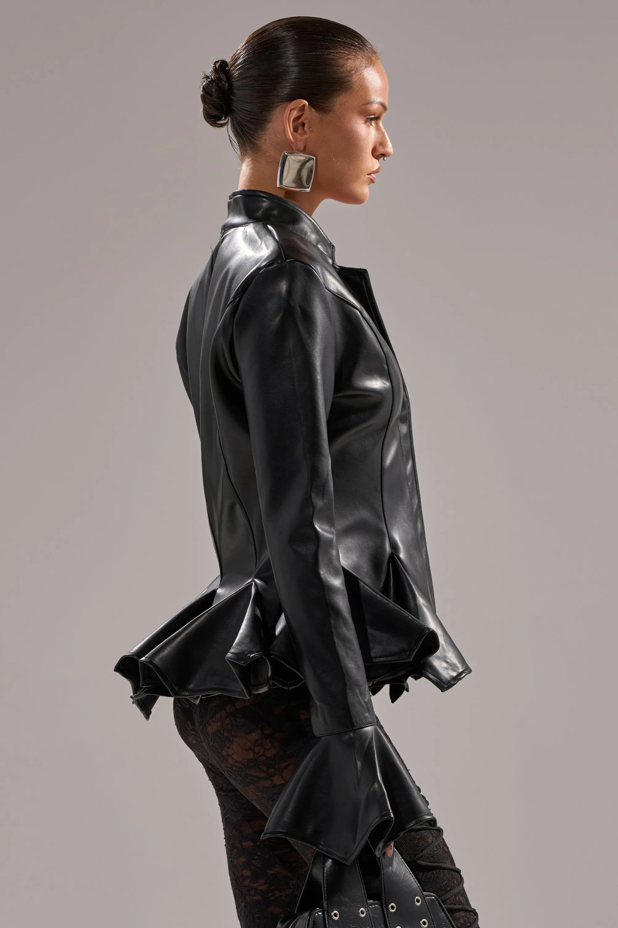 CARMEN BODYCON BLAZER IN BLACK sold by AKIRA product image thumbnail 3