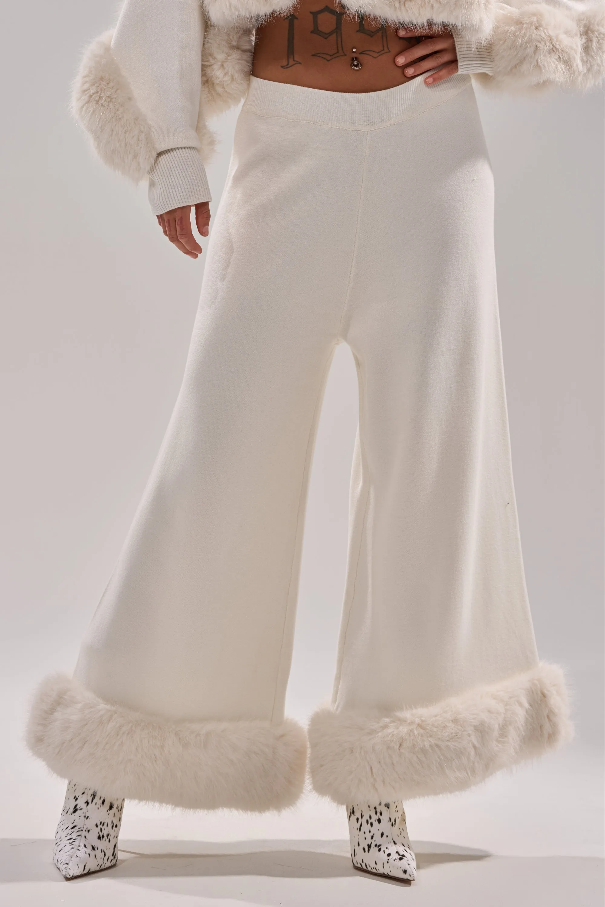 QUIET LUX FUR TRIM SWEATER PANTS IN WHITE sold by AKIRA product image thumbnail 3