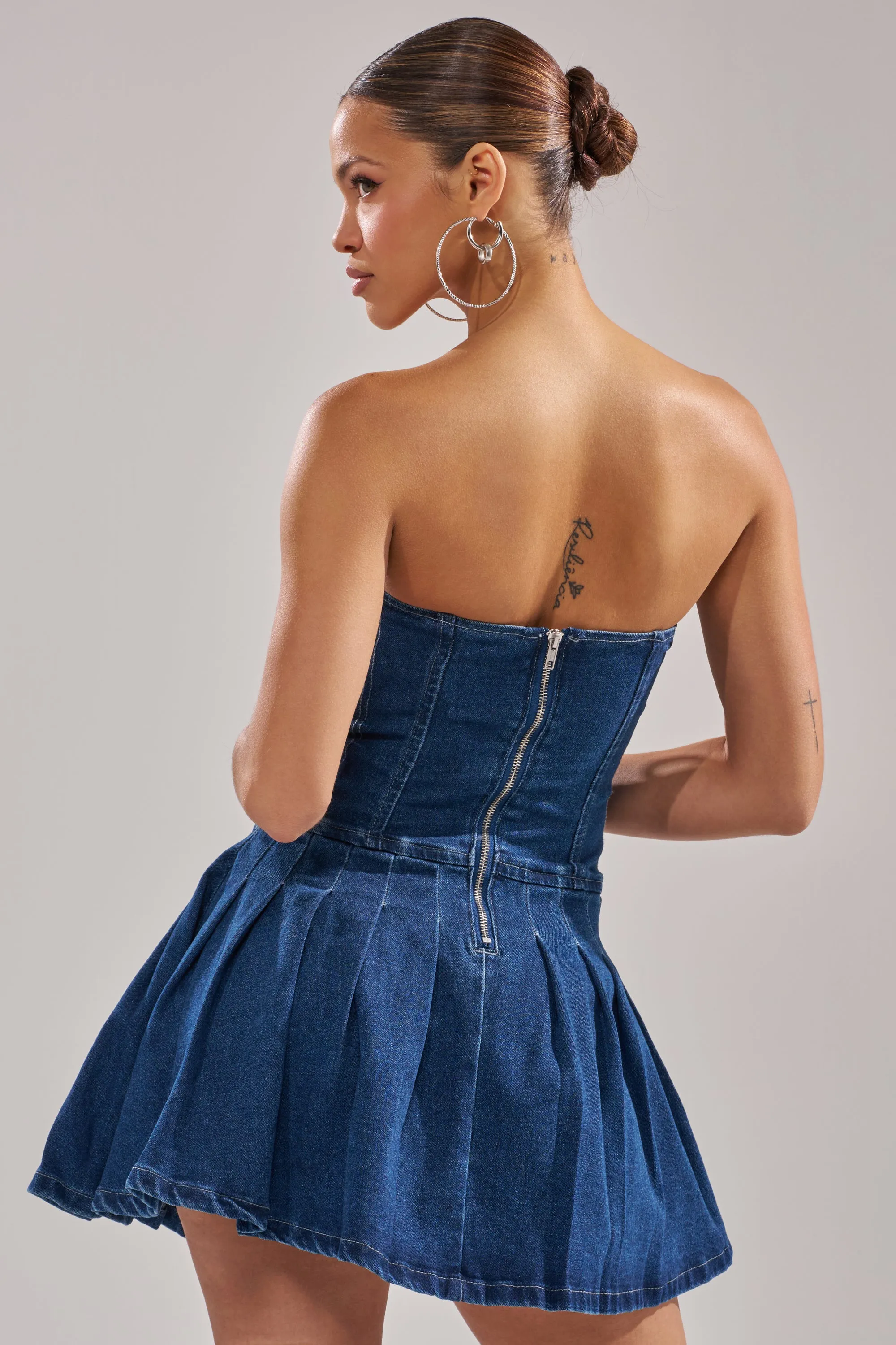LACE ME UP DENIM MINI DRESS sold by AKIRA product image thumbnail 4