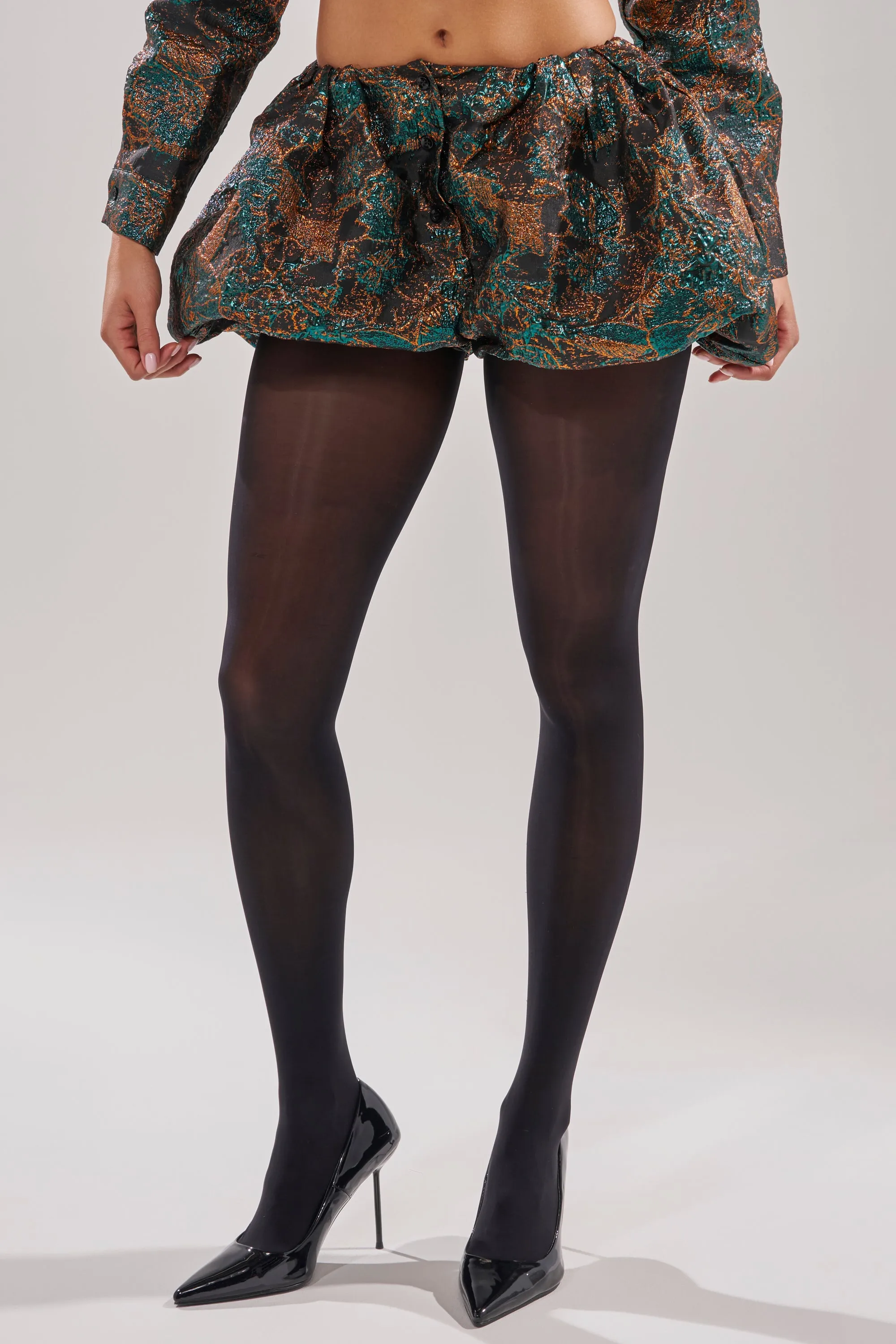 TOO HOT TO HANDLE BUBBLE SHORT sold by AKIRA product image thumbnail 4