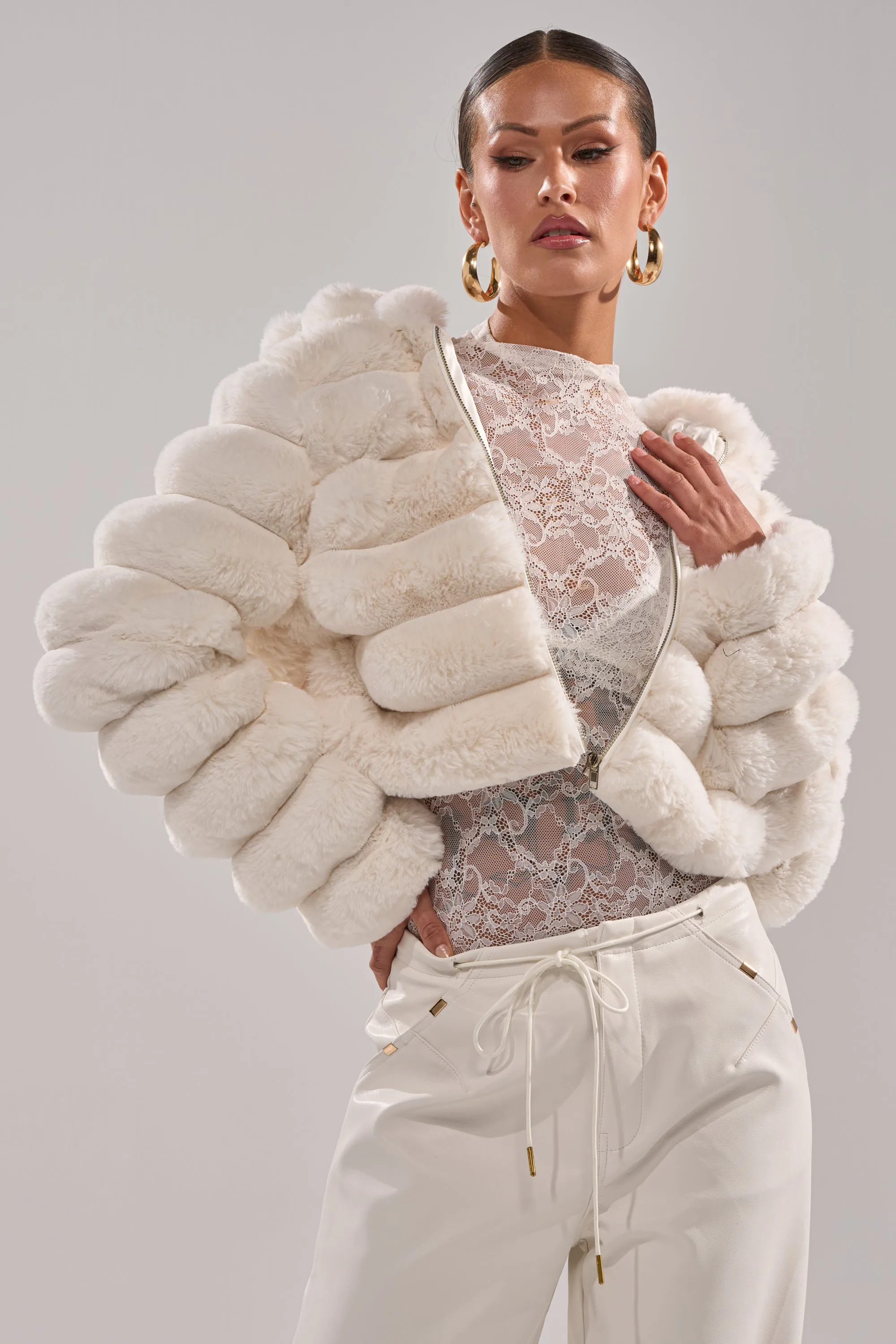 POPCORN FAUX FUR IN WHITE sold by AKIRA product image thumbnail 2