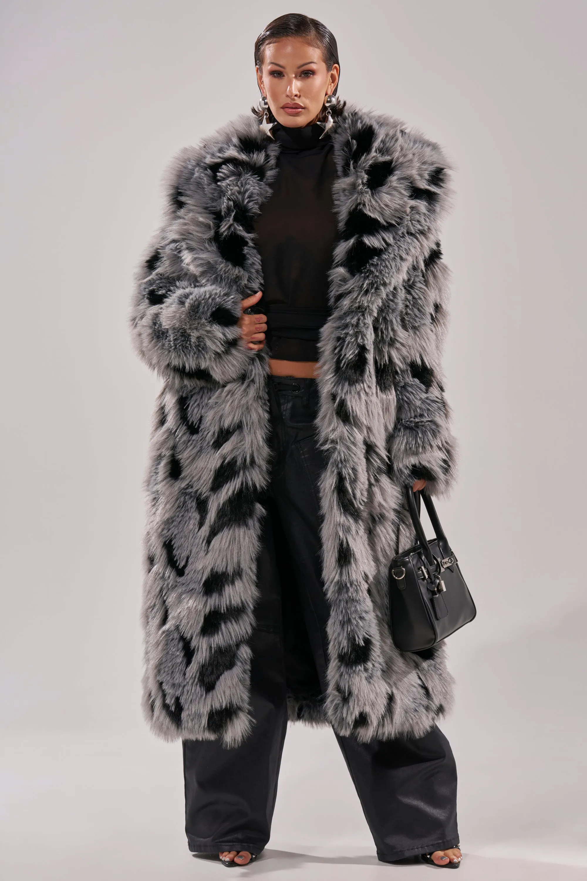 APRES SKI FAUX FUR COAT sold by AKIRA product image thumbnail 4