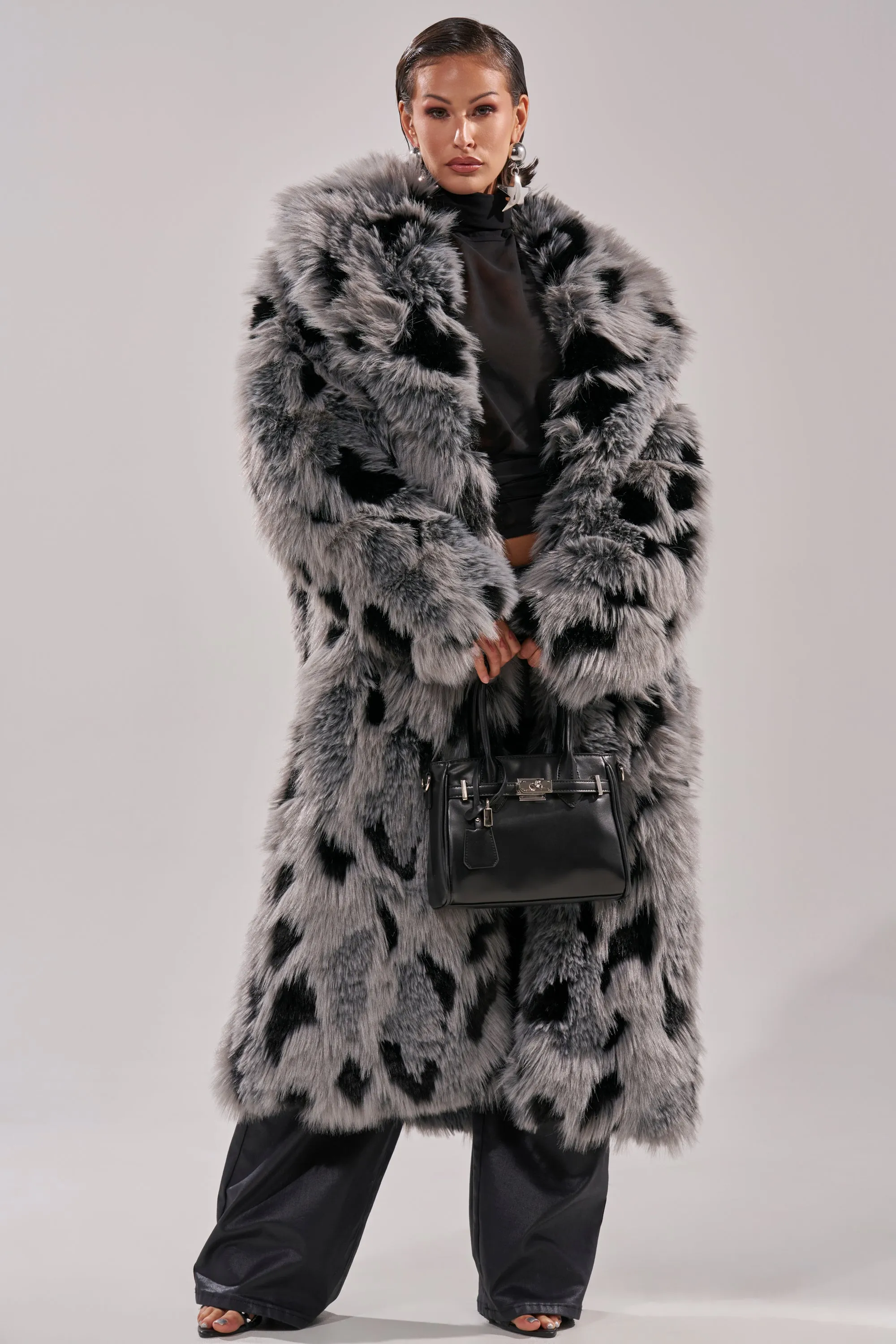 APRES SKI FAUX FUR COAT sold by AKIRA product image thumbnail 3