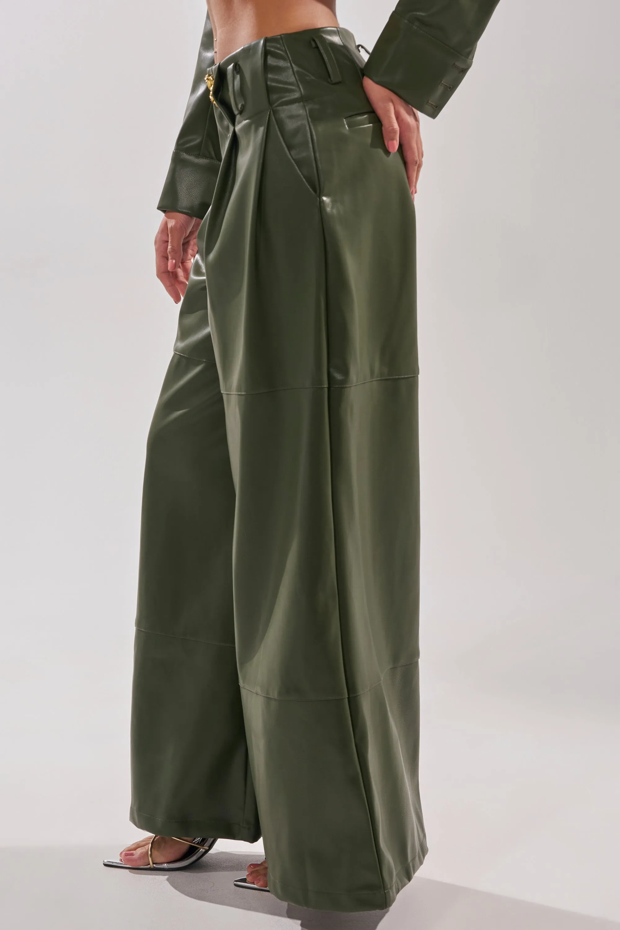 REMEMBER YOU WIDE LEG TROUSER sold by AKIRA product image thumbnail 4