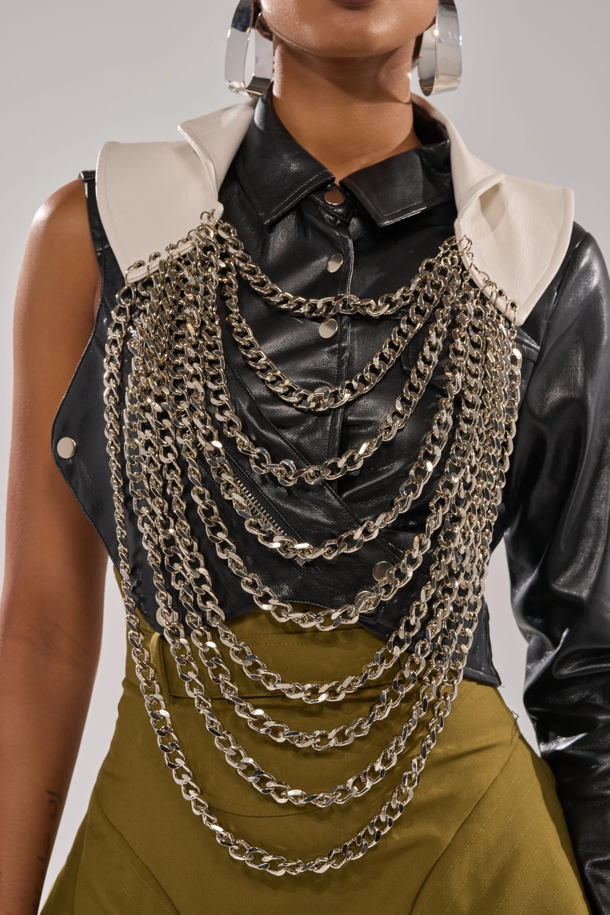 HEAVY METAL NECKLACE sold by AKIRA product image thumbnail 3