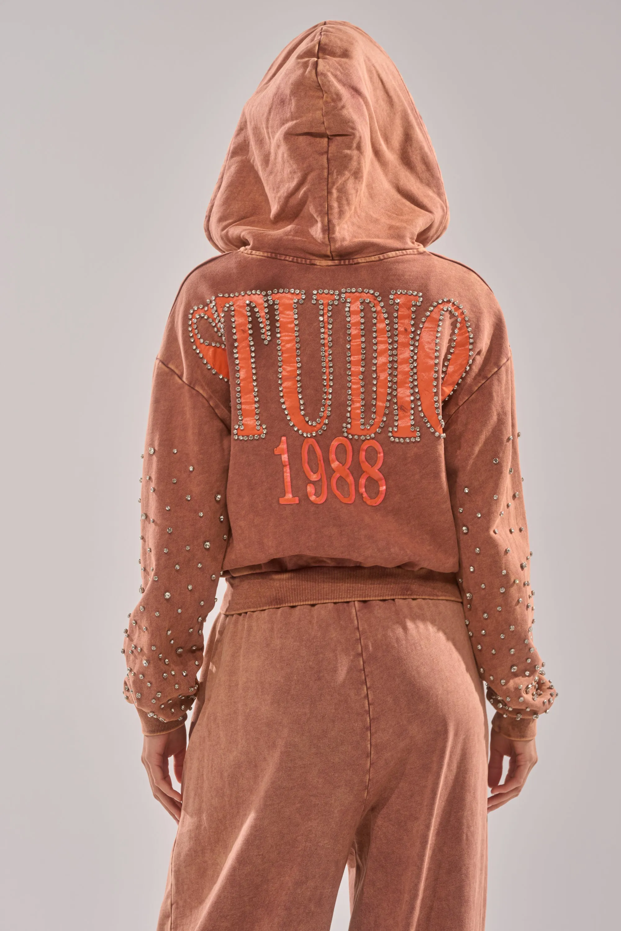 STUDIO LIVING ZIP UP SWEATSHIRT sold by AKIRA product image thumbnail 5