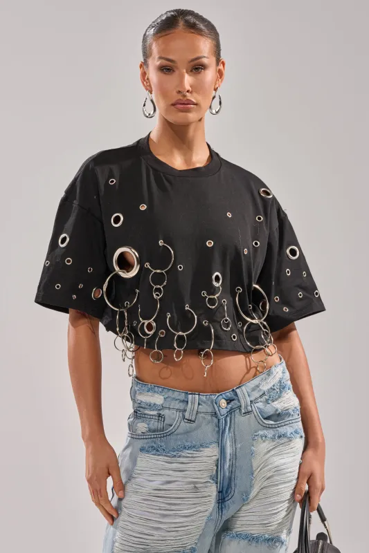 RING AROUND ME CROPPED TEE sold by AKIRA