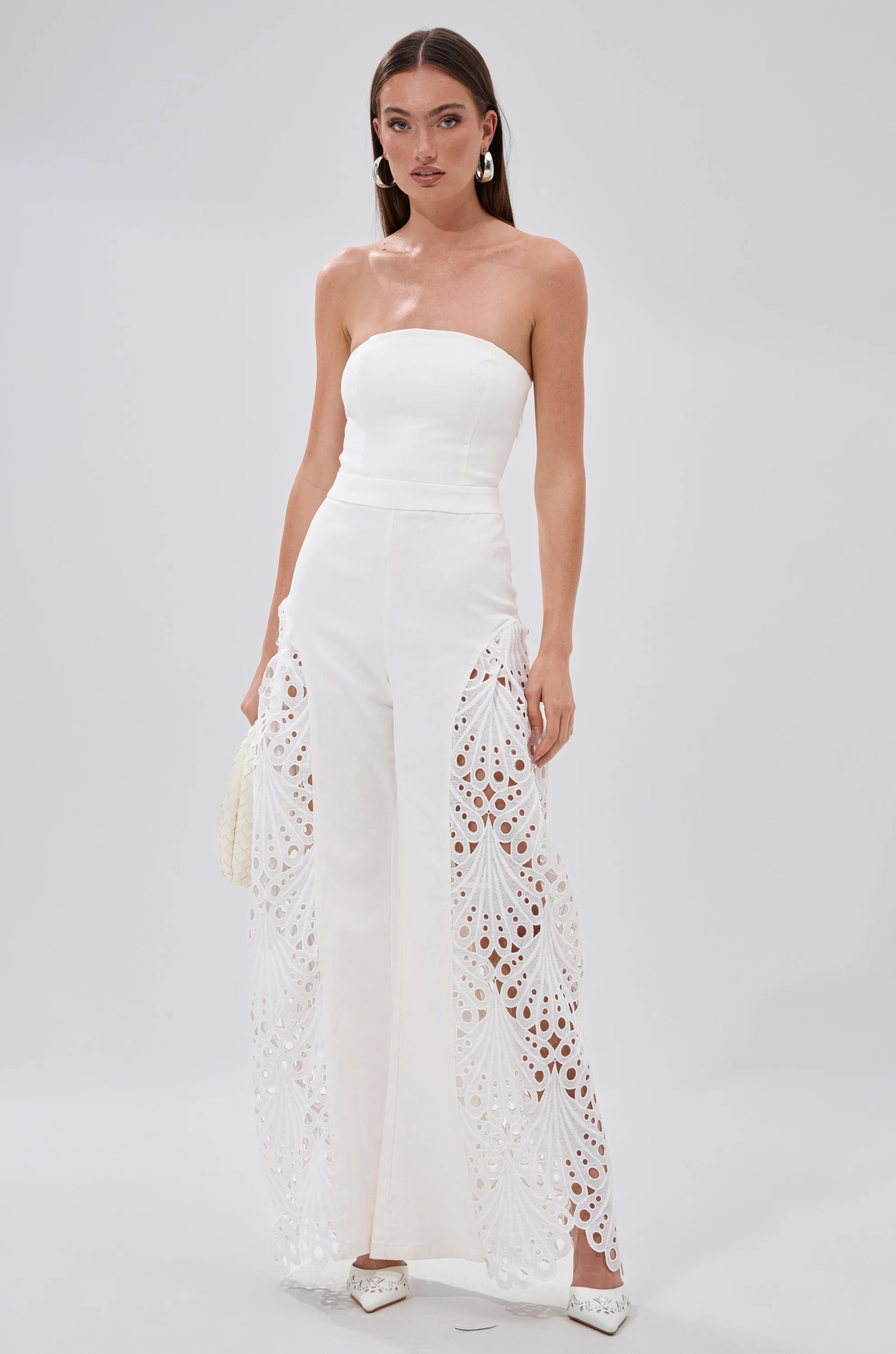 EASY BREEZY DENIM JUMPSUIT IN WHITE sold by AKIRA product image thumbnail 3