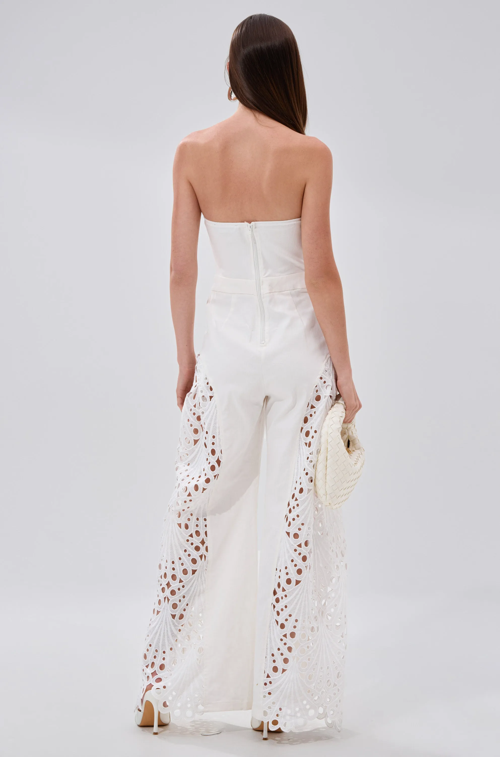 EASY BREEZY DENIM JUMPSUIT IN WHITE sold by AKIRA product image thumbnail 5