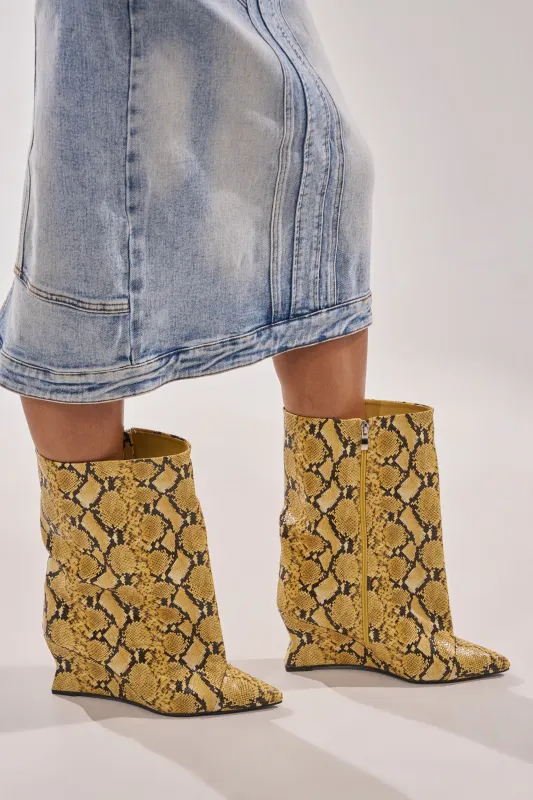 AZALEA WANG VINCI YELLOW SNAKE PU PRINT WEDGE BOOTIE made by Azalea Wang