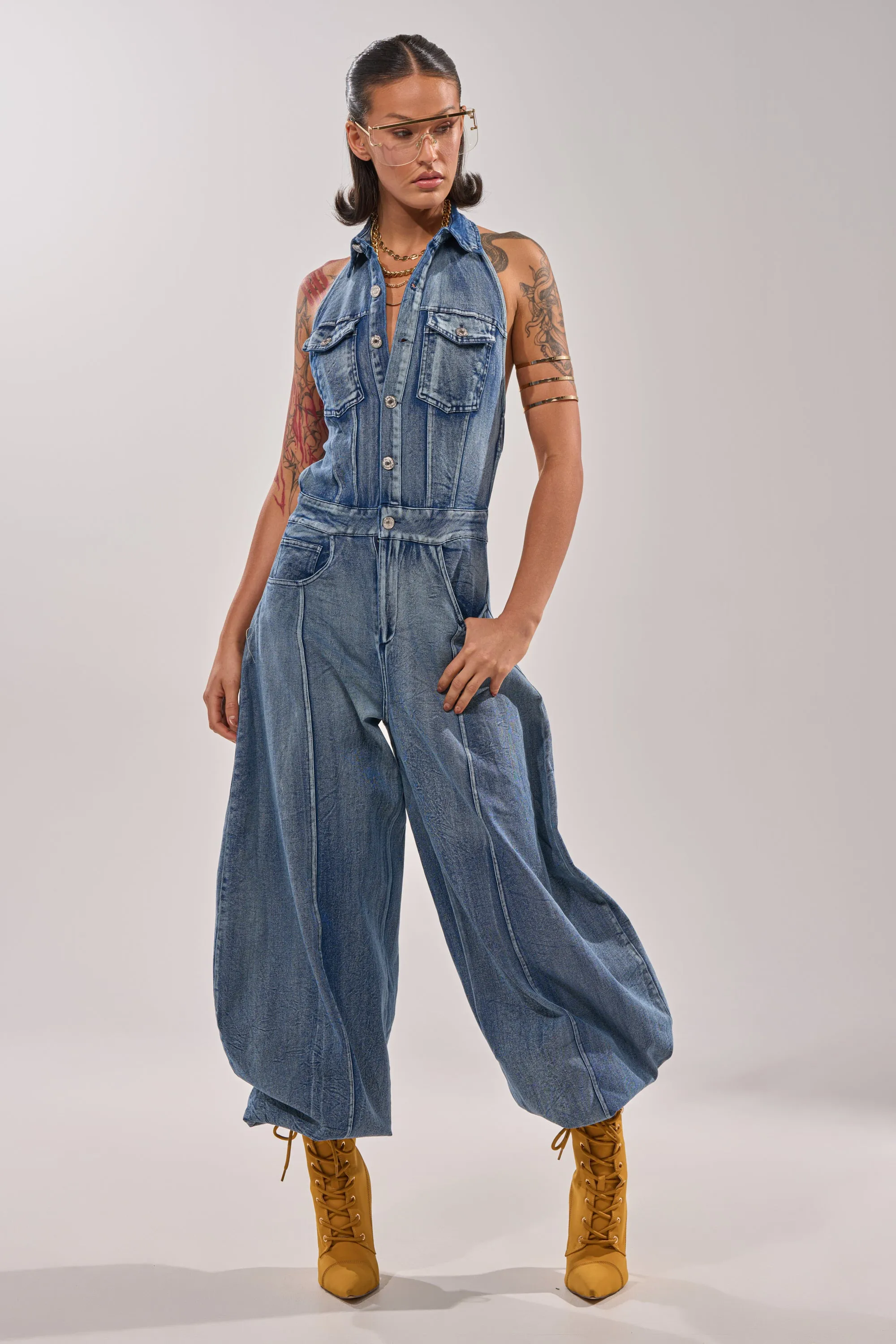 JETSETTER JUMPSUIT IN MEDIUM BLUE DENIM sold by AKIRA product image thumbnail 2