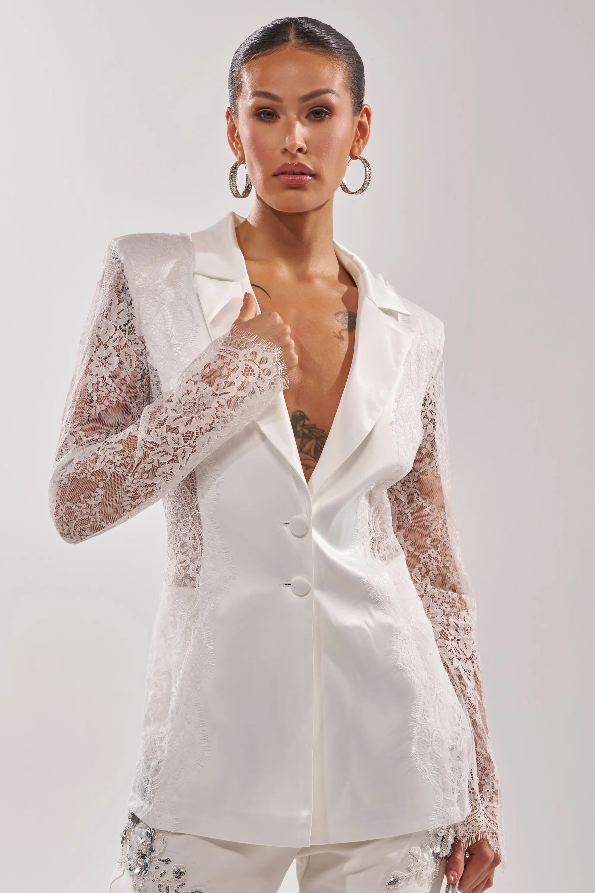 AU CONTRAIRE LACE SATIN BLAZER IN WHITE sold by AKIRA product image thumbnail 2