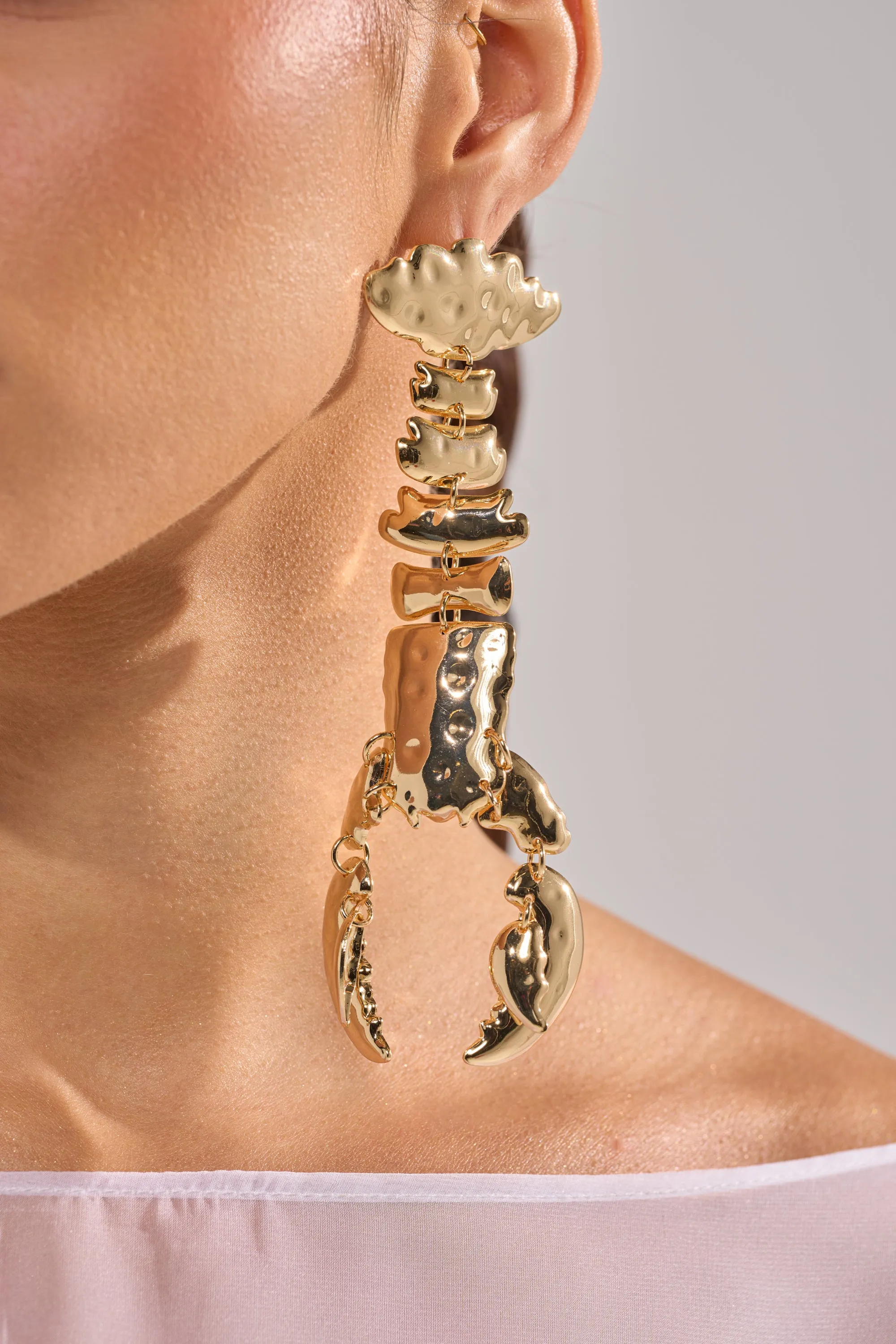BITE ME EARRING sold by AKIRA product image thumbnail 4