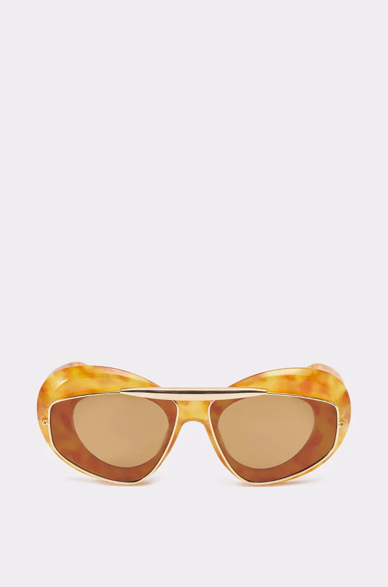 QUITE LUX SUNGLASSES sold by AKIRA product image thumbnail 2