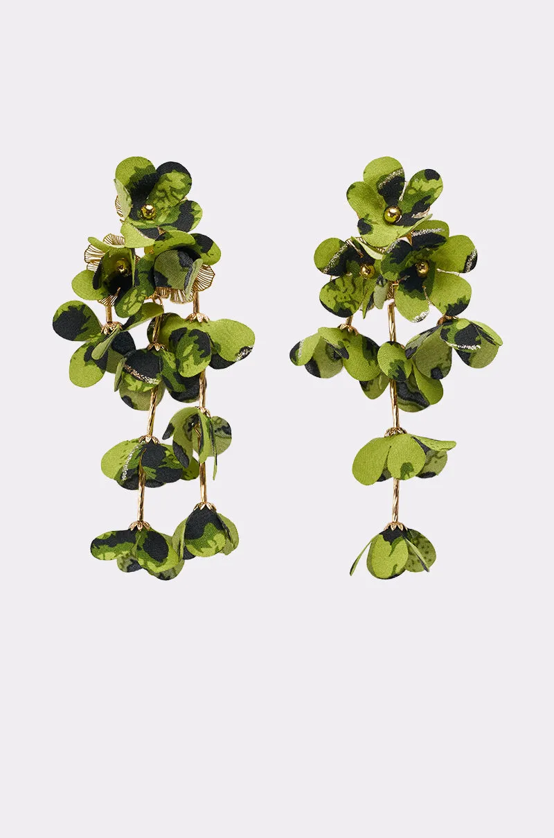 CATCH ME IF U CAN EARRING sold by AKIRA product image thumbnail 3