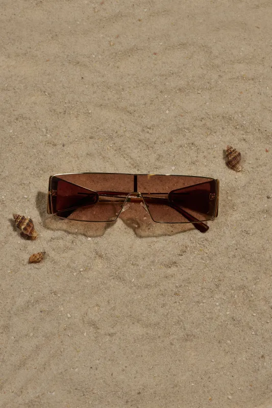 VIXEN SUNGLASSES sold by AKIRA