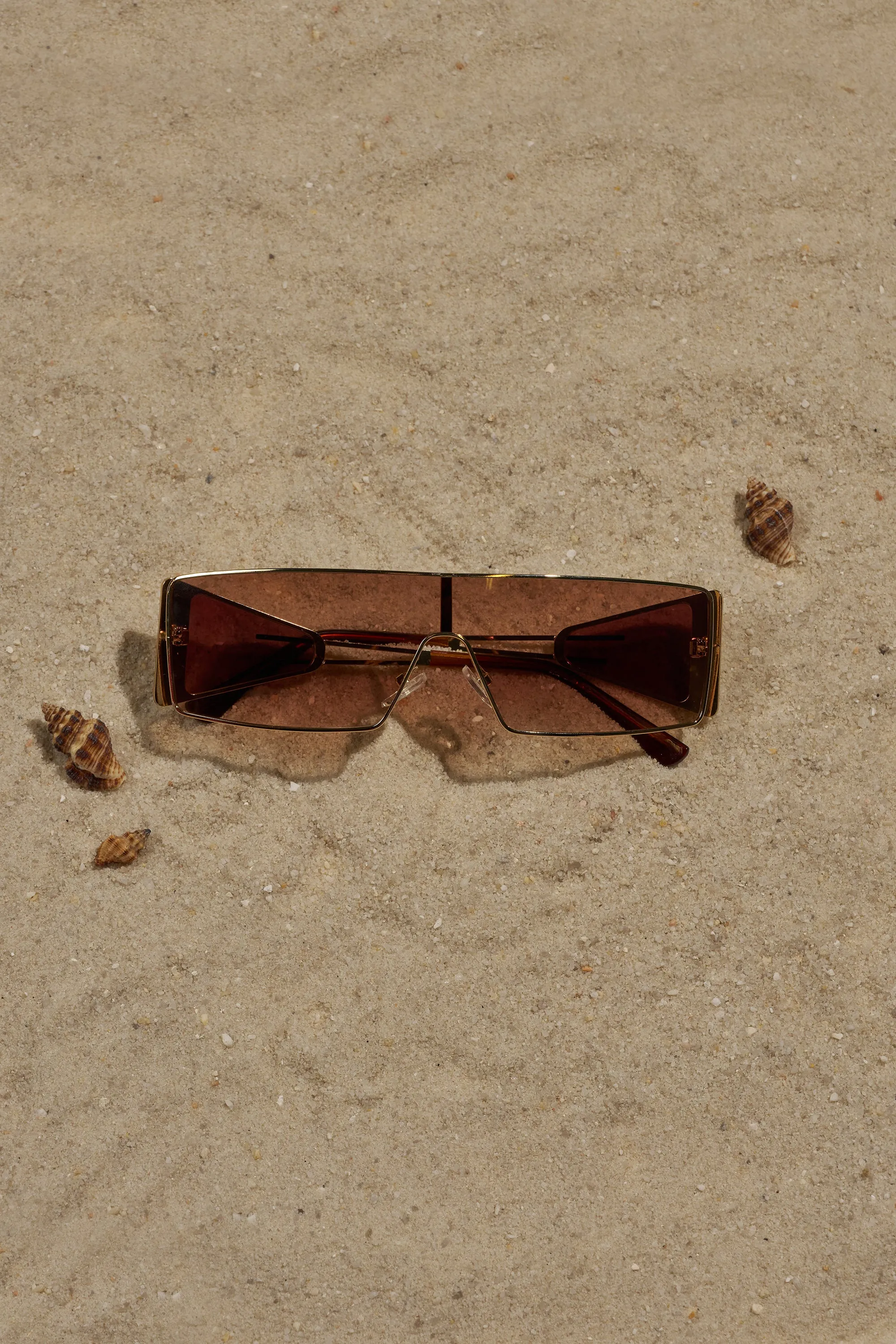 VIXEN SUNGLASSES sold by AKIRA