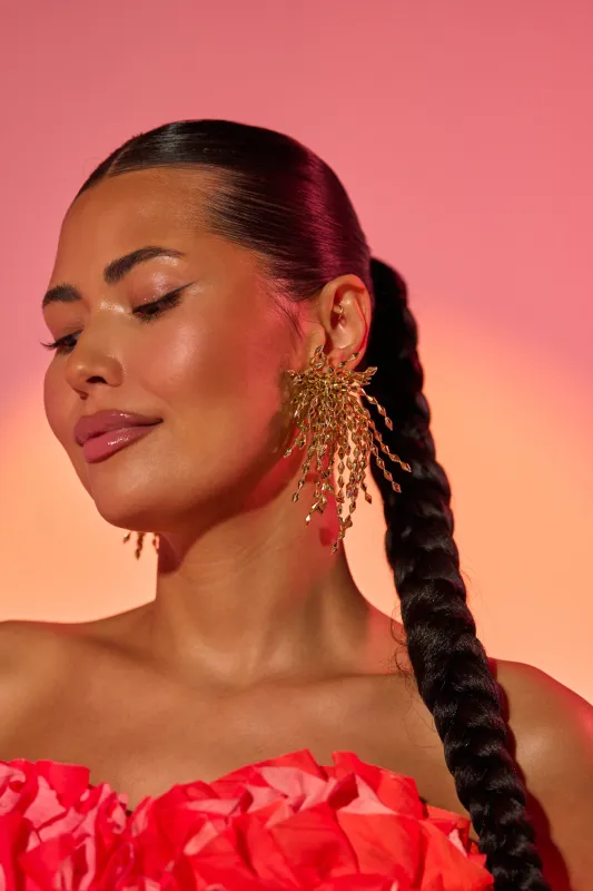 THATS DRAMA EARRING sold by AKIRA