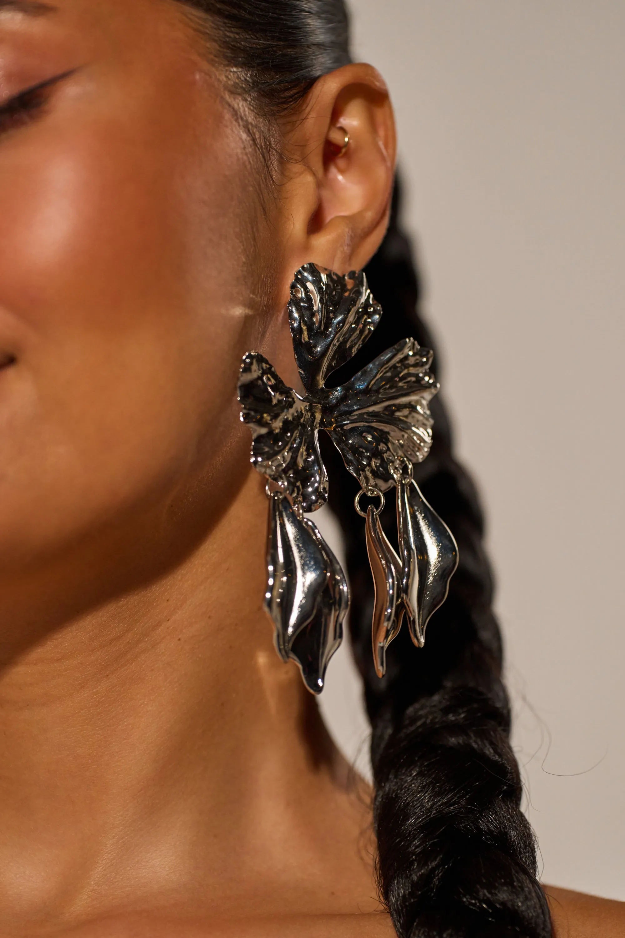 IN BLOOM EARRING sold by AKIRA product image thumbnail 2
