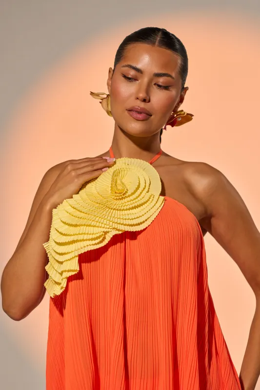 IN THE GARDEN OVERSIZED BROOCH sold by AKIRA