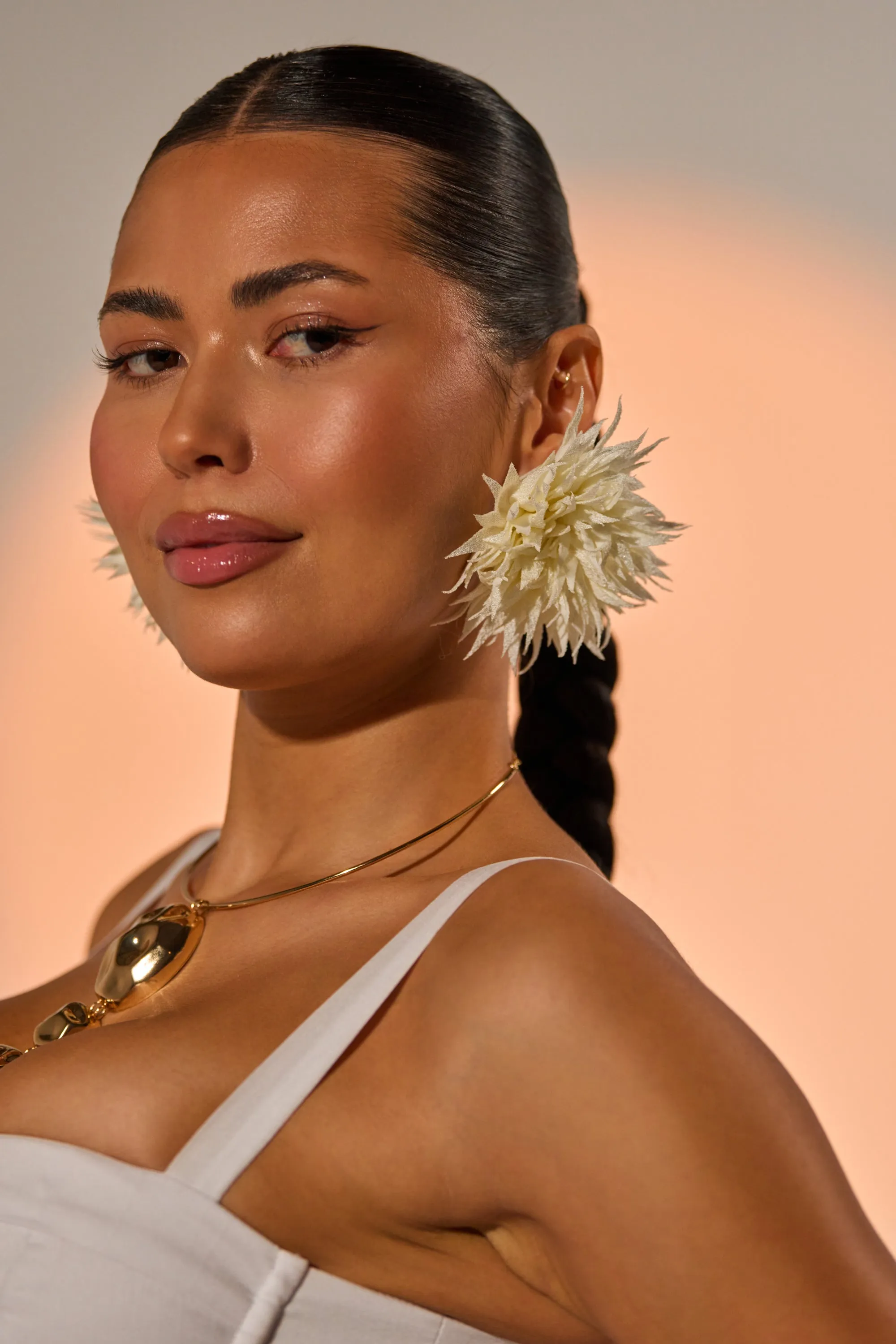 LALA LAND EARRING sold by AKIRA