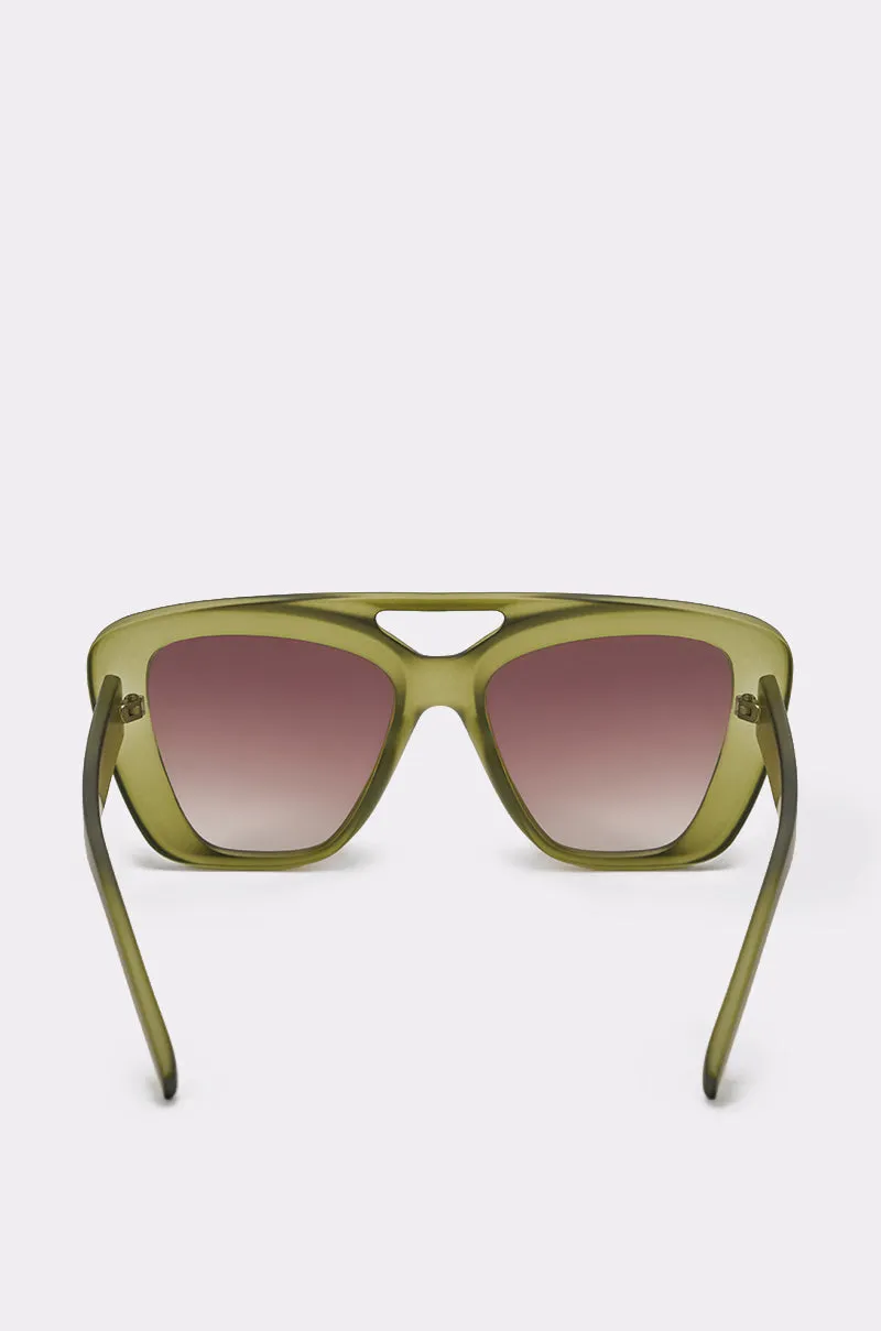 MAL SUNGLASSES sold by AKIRA product image thumbnail 4