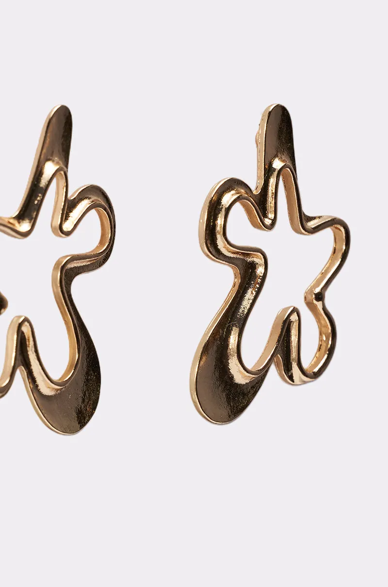 VIC EARRING sold by AKIRA product image thumbnail 4