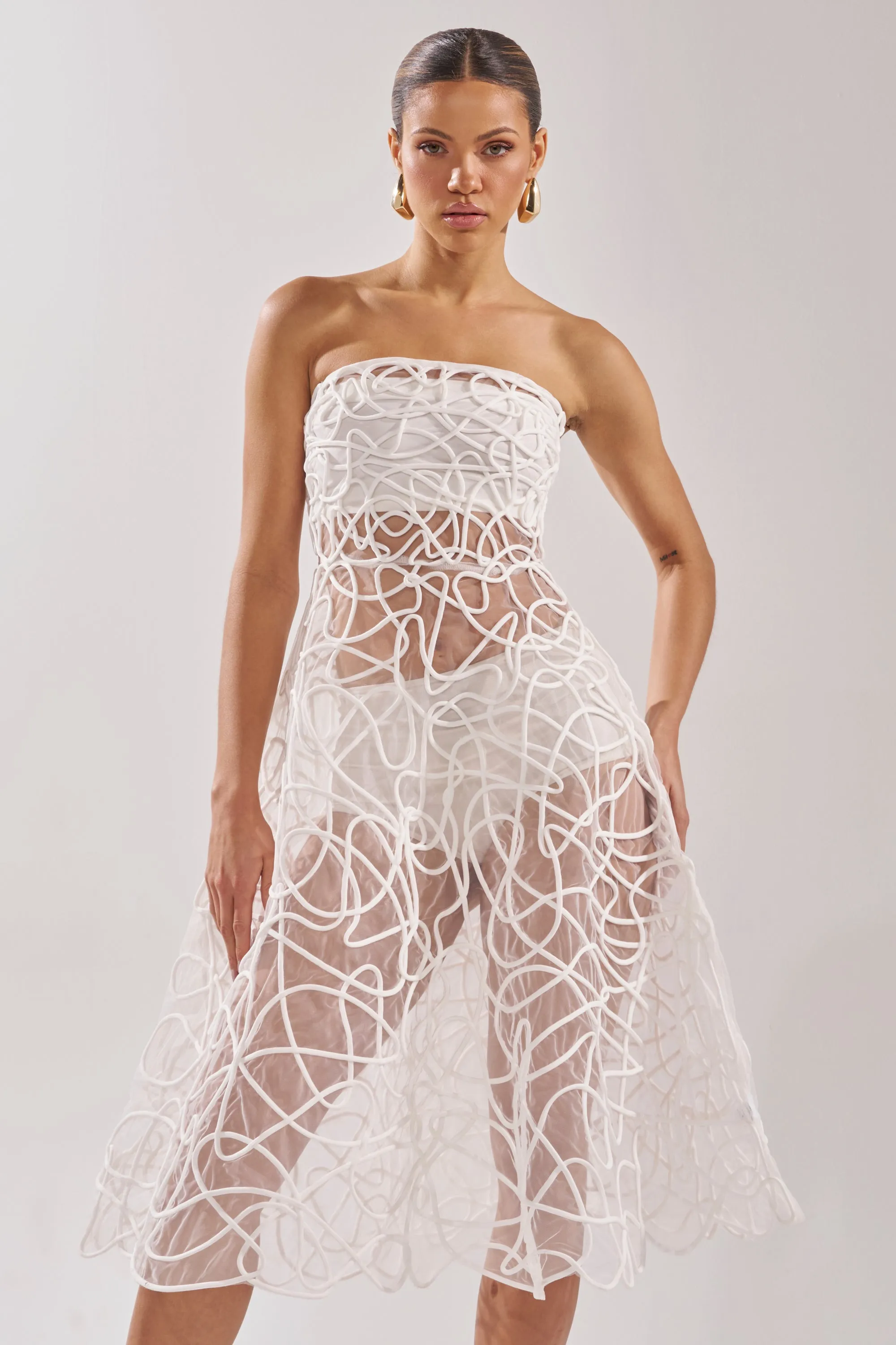 MAYA ABSTRACT MIDI DRESS IN WHITE sold by AKIRA product image thumbnail 2