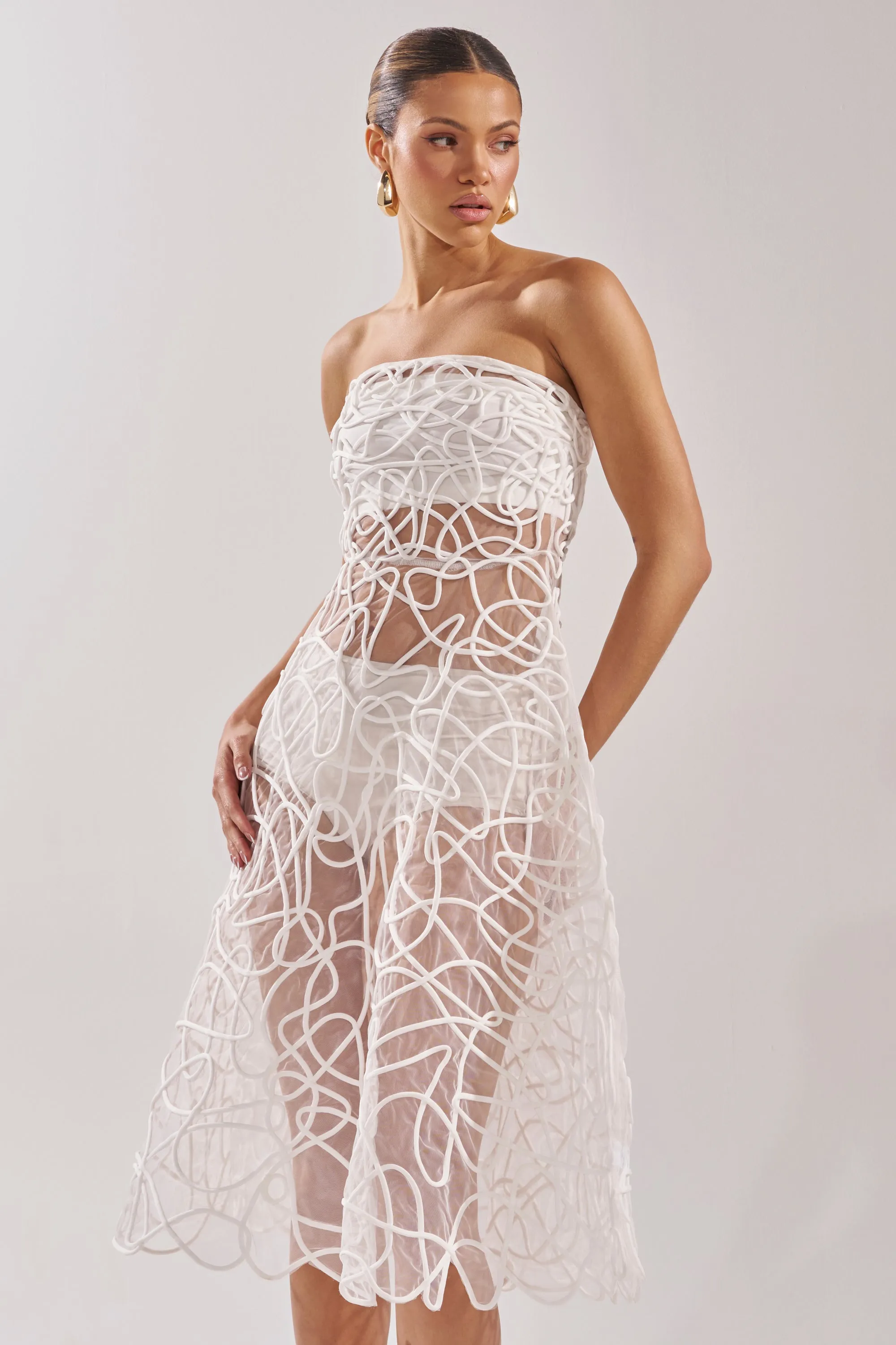 MAYA ABSTRACT MIDI DRESS IN WHITE sold by AKIRA product image thumbnail 4
