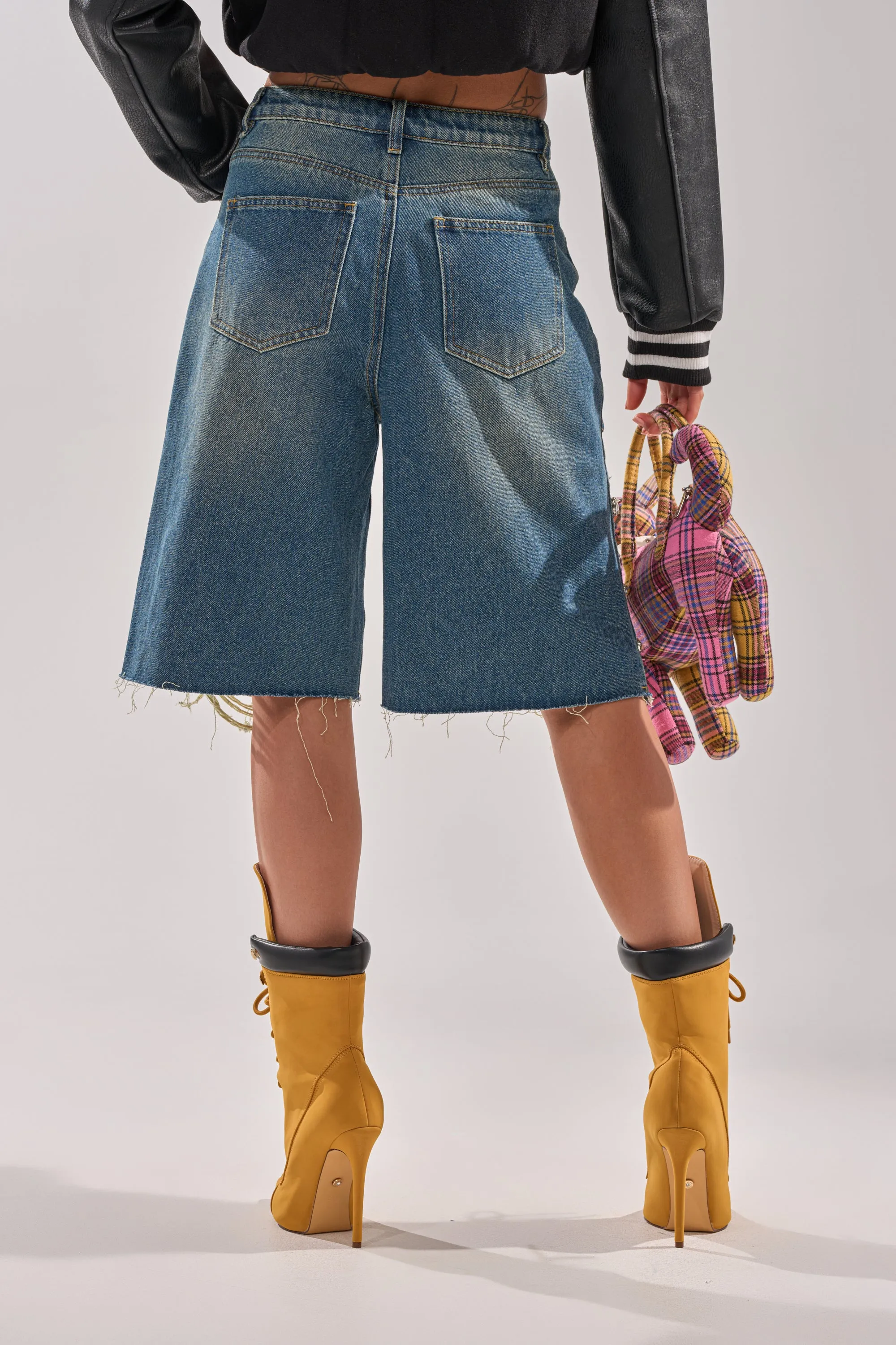 JEWELS FOR DAYS BERMUDA SHORT sold by AKIRA product image thumbnail 4