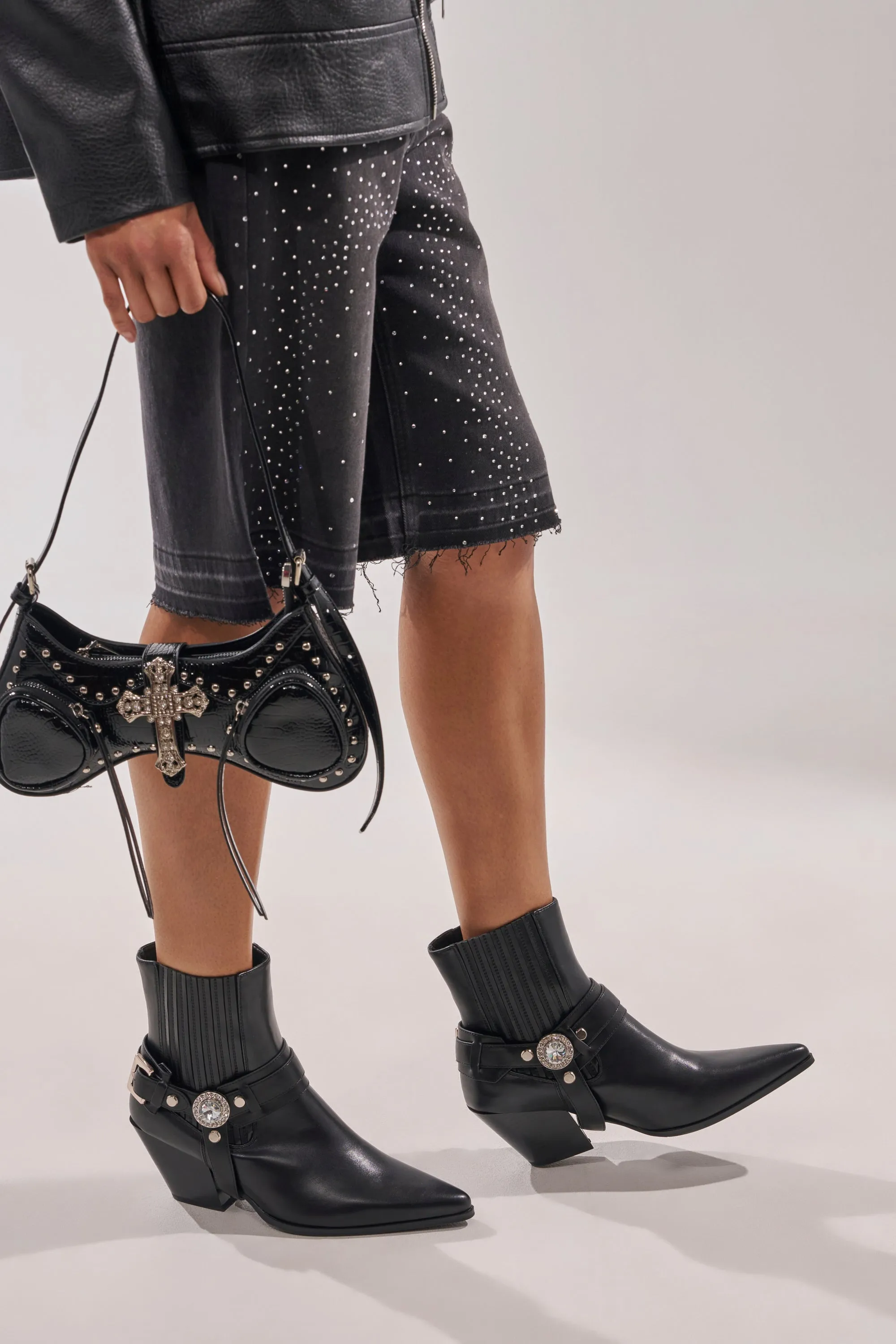 AZALEA WANG LENKOV BLACK WESTERN BOOT sold by AKIRA product image thumbnail 2