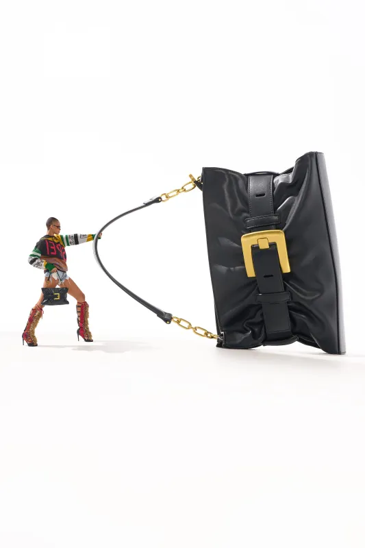 OVERSEAS BUCKLE CLUTCH made by AKIRA