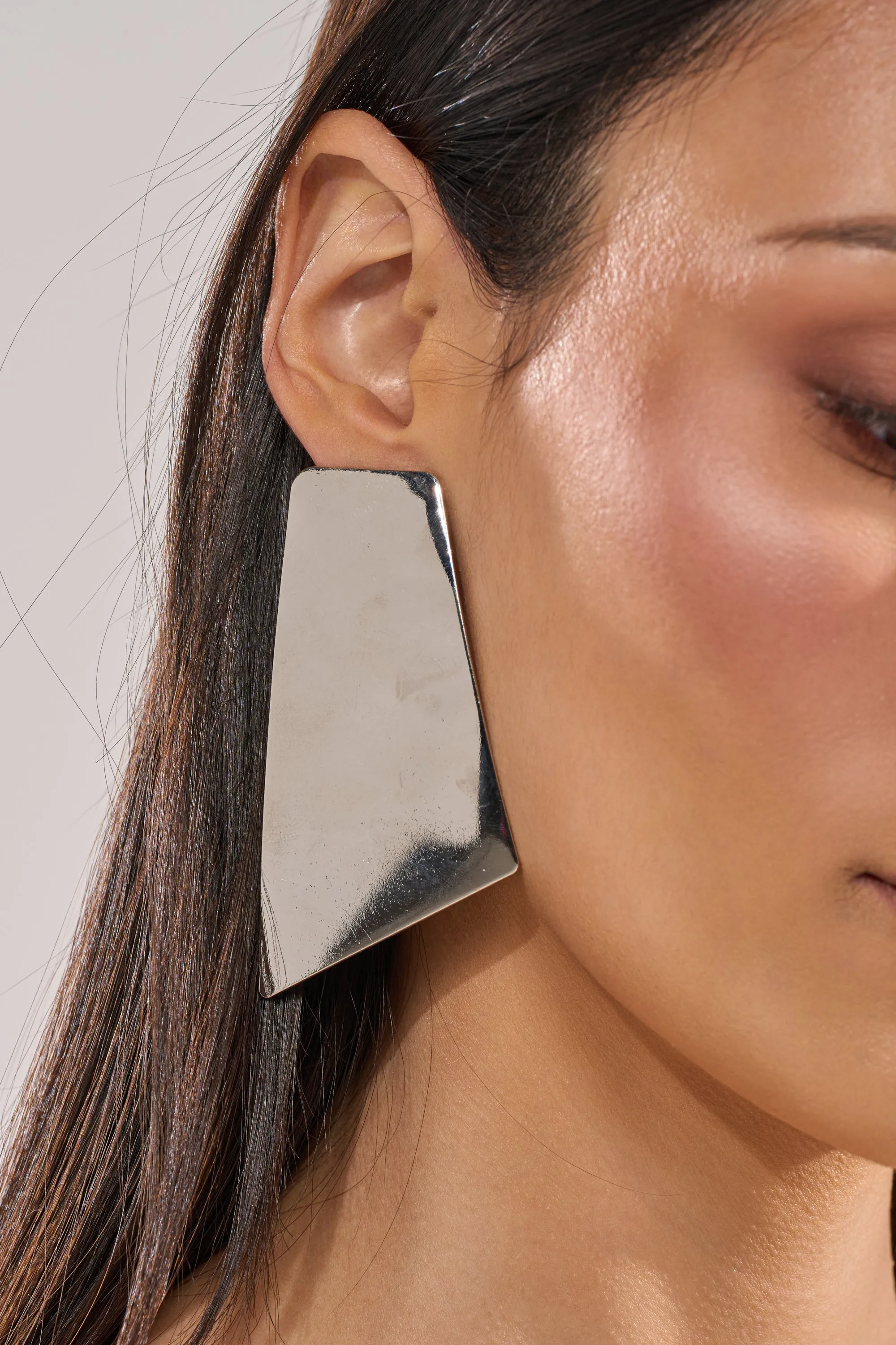 ON YOUR FEED EARRING sold by AKIRA product image thumbnail 2